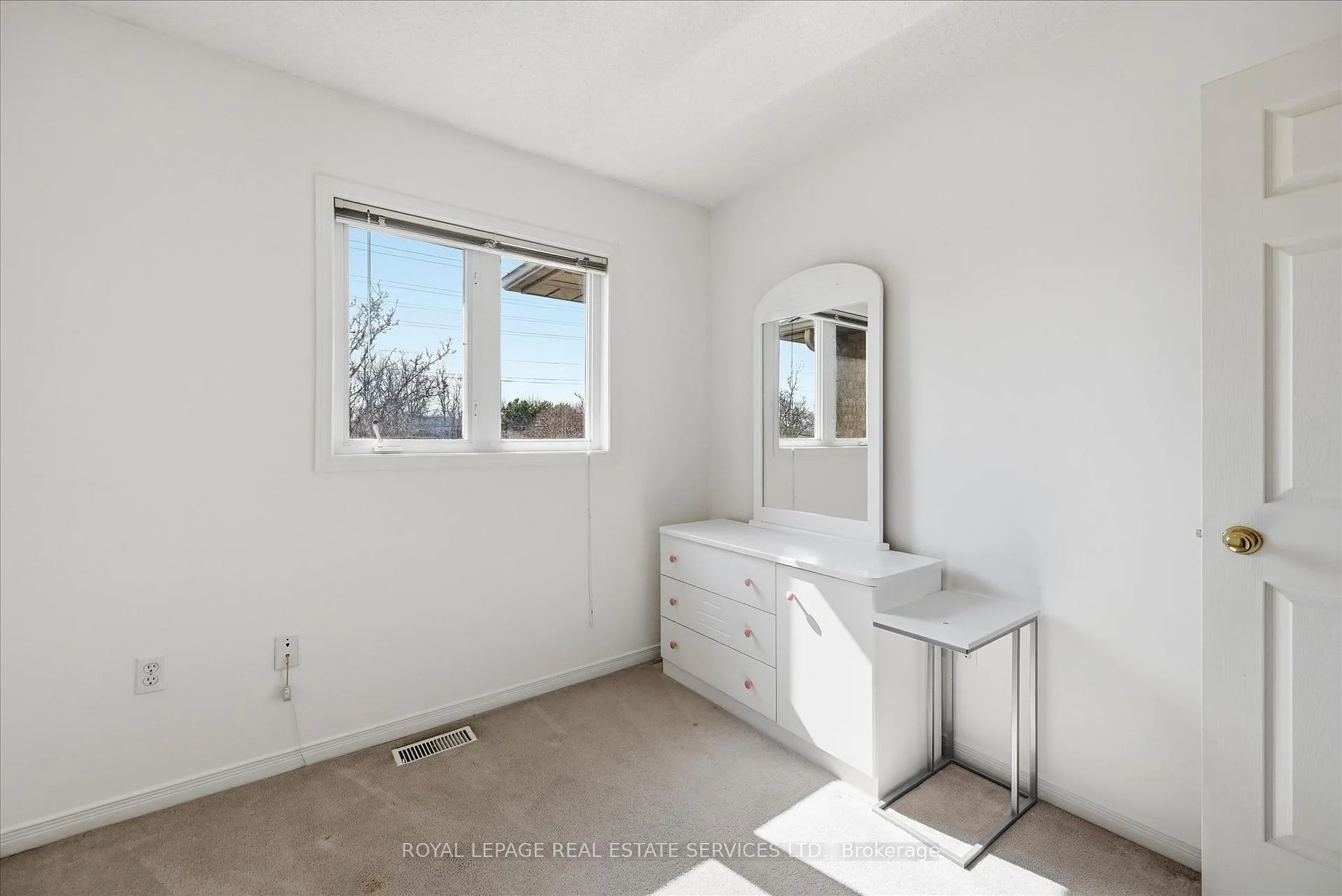 Photo 26 of 1267 Walkers Line, Burlington, Tansley — HOMEH
