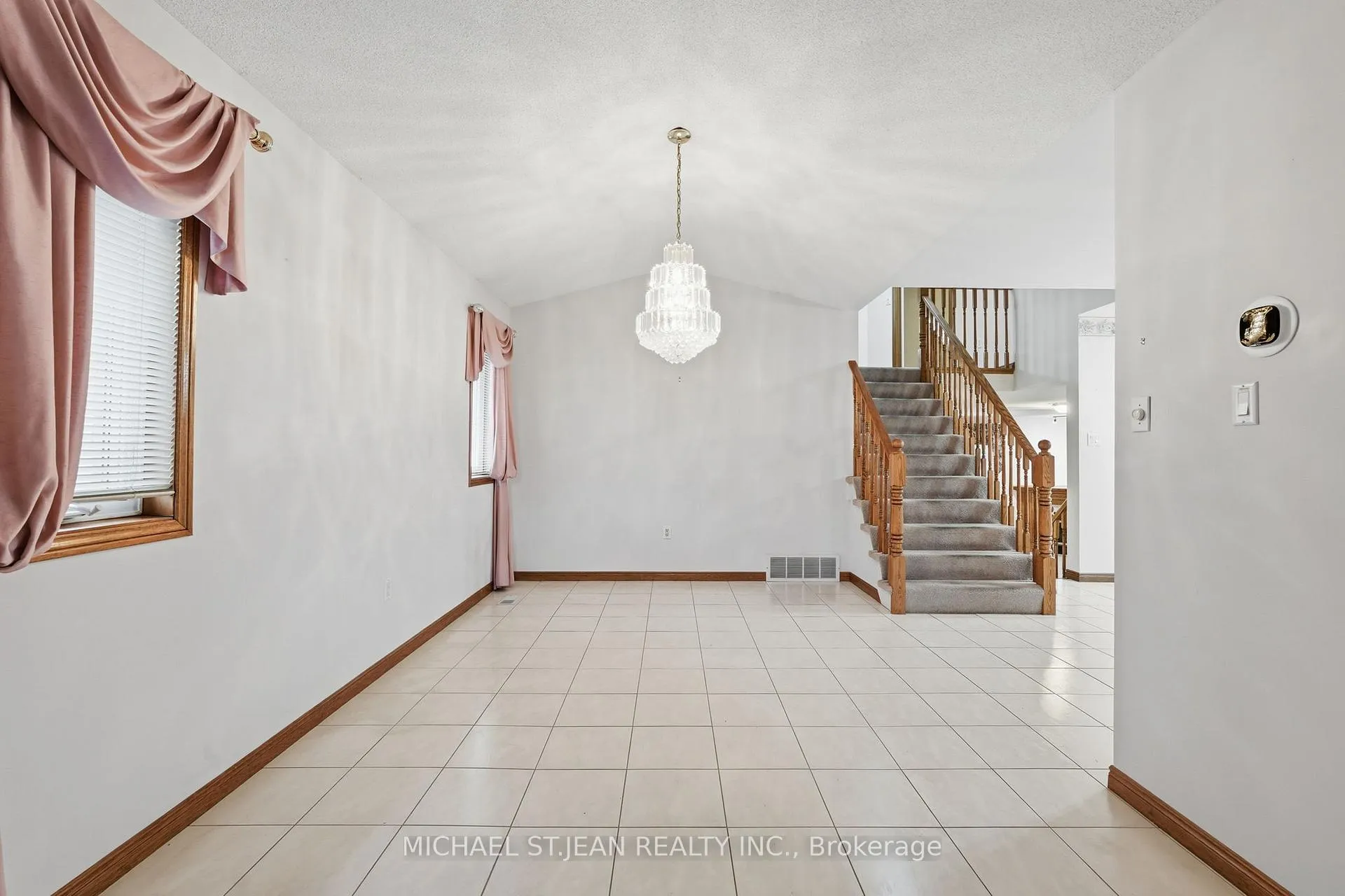 Photo 11 of 58 Byng Street, Hamilton, Barnstown — HOMEH