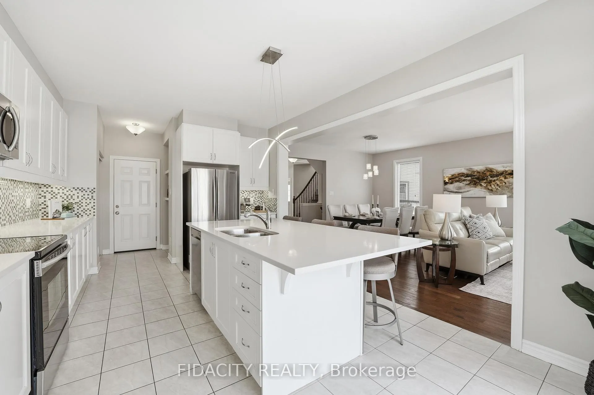 Photo 16 of 16 Sweetbay Circle, Ottawa, Stittsville (North) — HOMEH