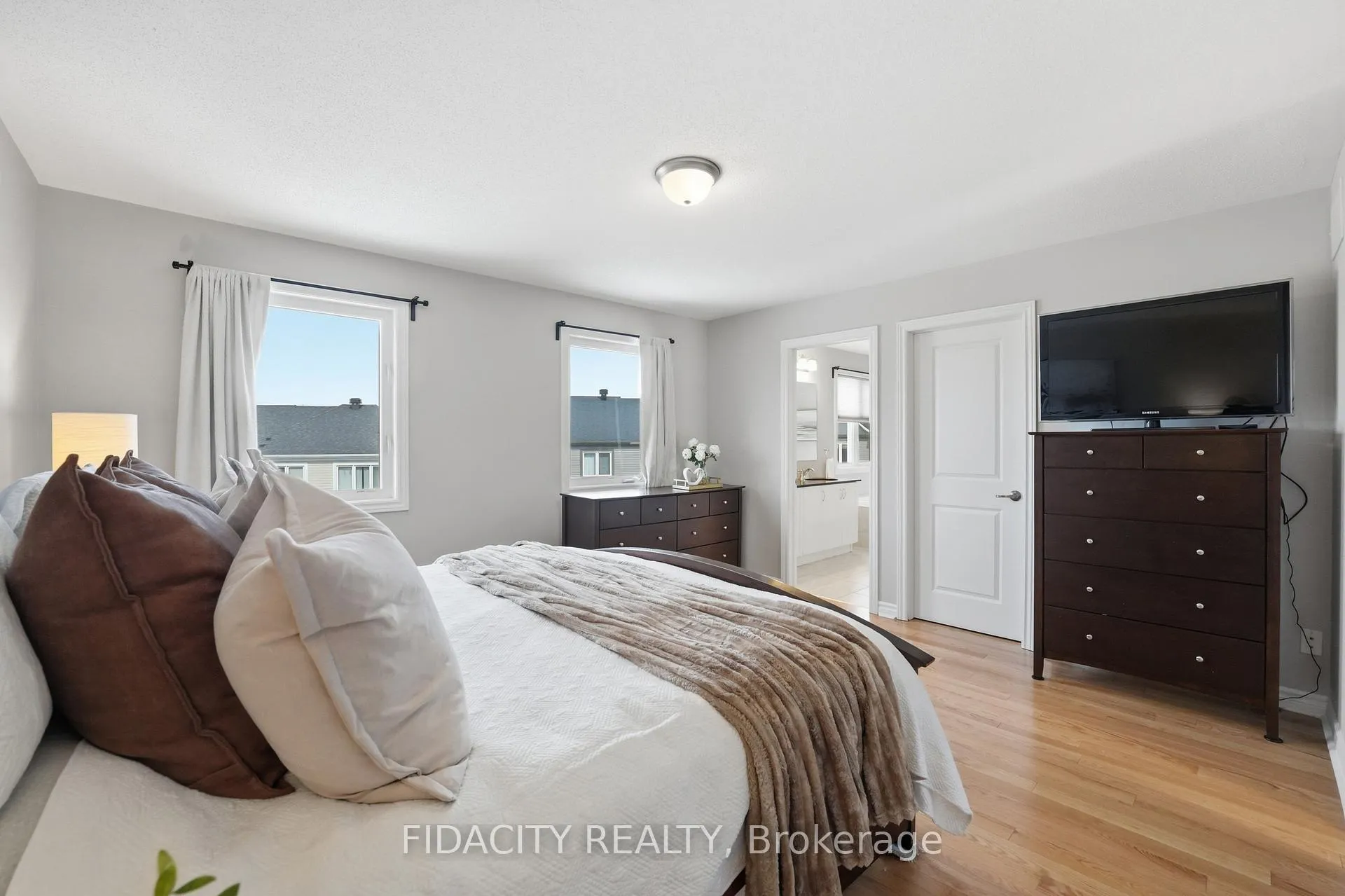 Photo 22 of 16 Sweetbay Circle, Ottawa, Stittsville (North) — HOMEH