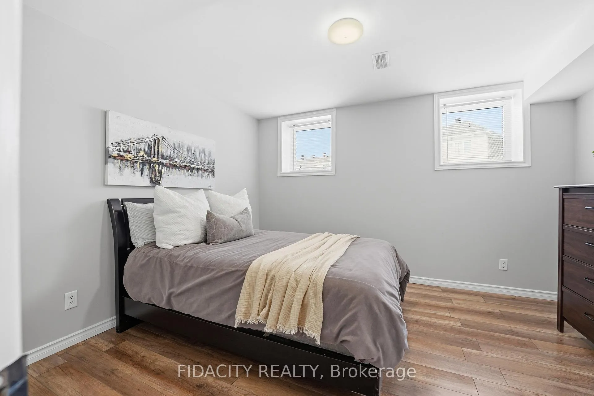 Photo 34 of 16 Sweetbay Circle, Ottawa, Stittsville (North) — HOMEH