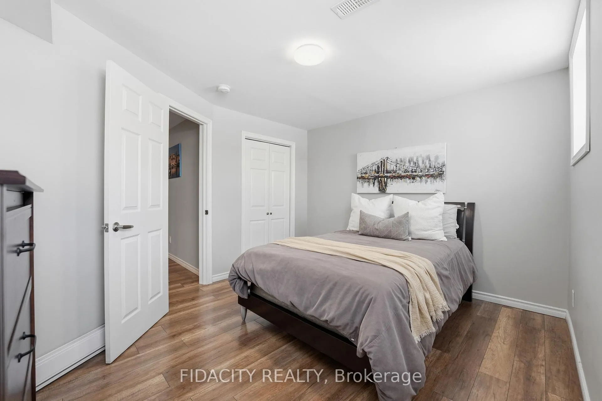Photo 35 of 16 Sweetbay Circle, Ottawa, Stittsville (North) — HOMEH