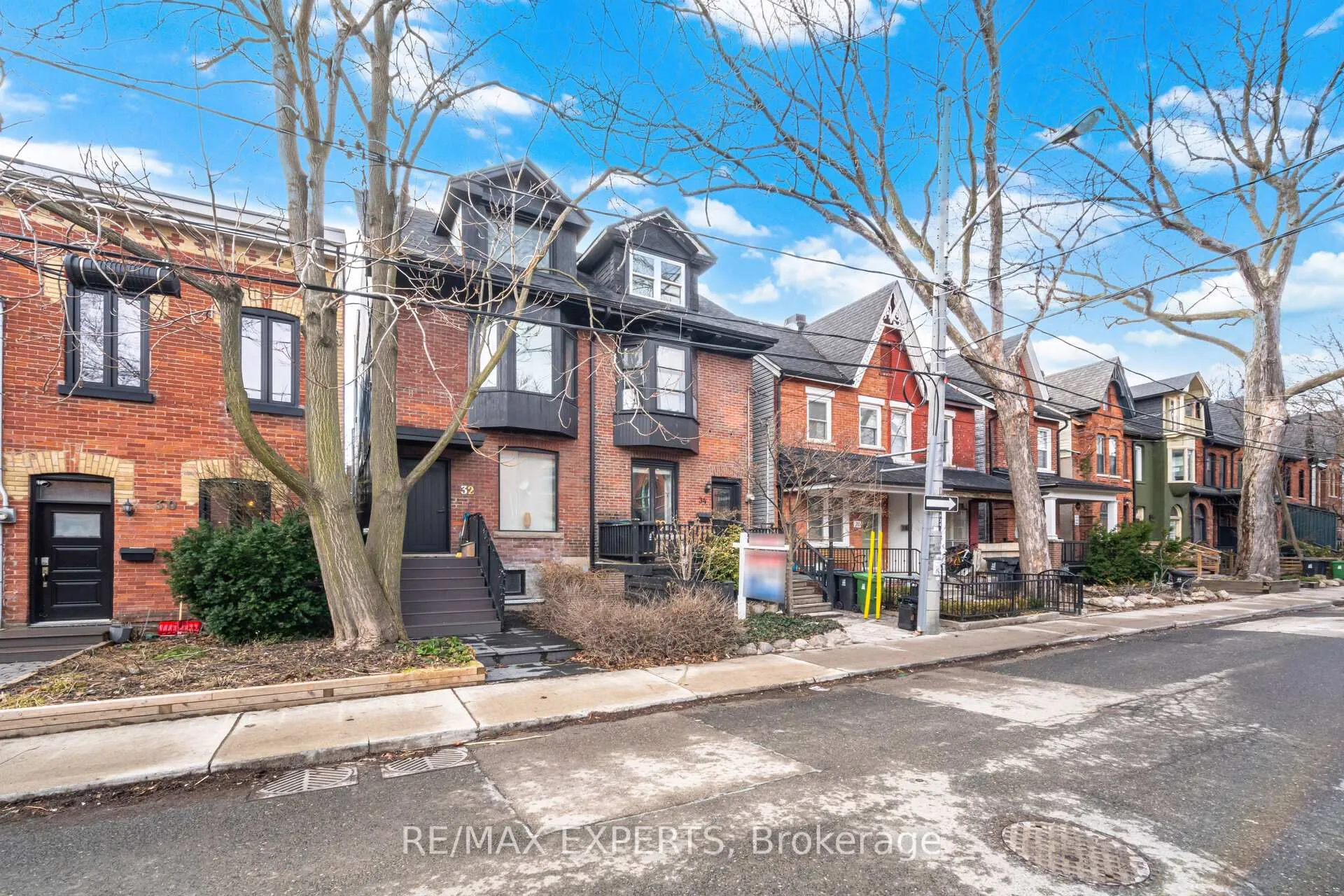 Photo 2 of 34 Grant Street, Toronto, South Riverdale — HOMEH