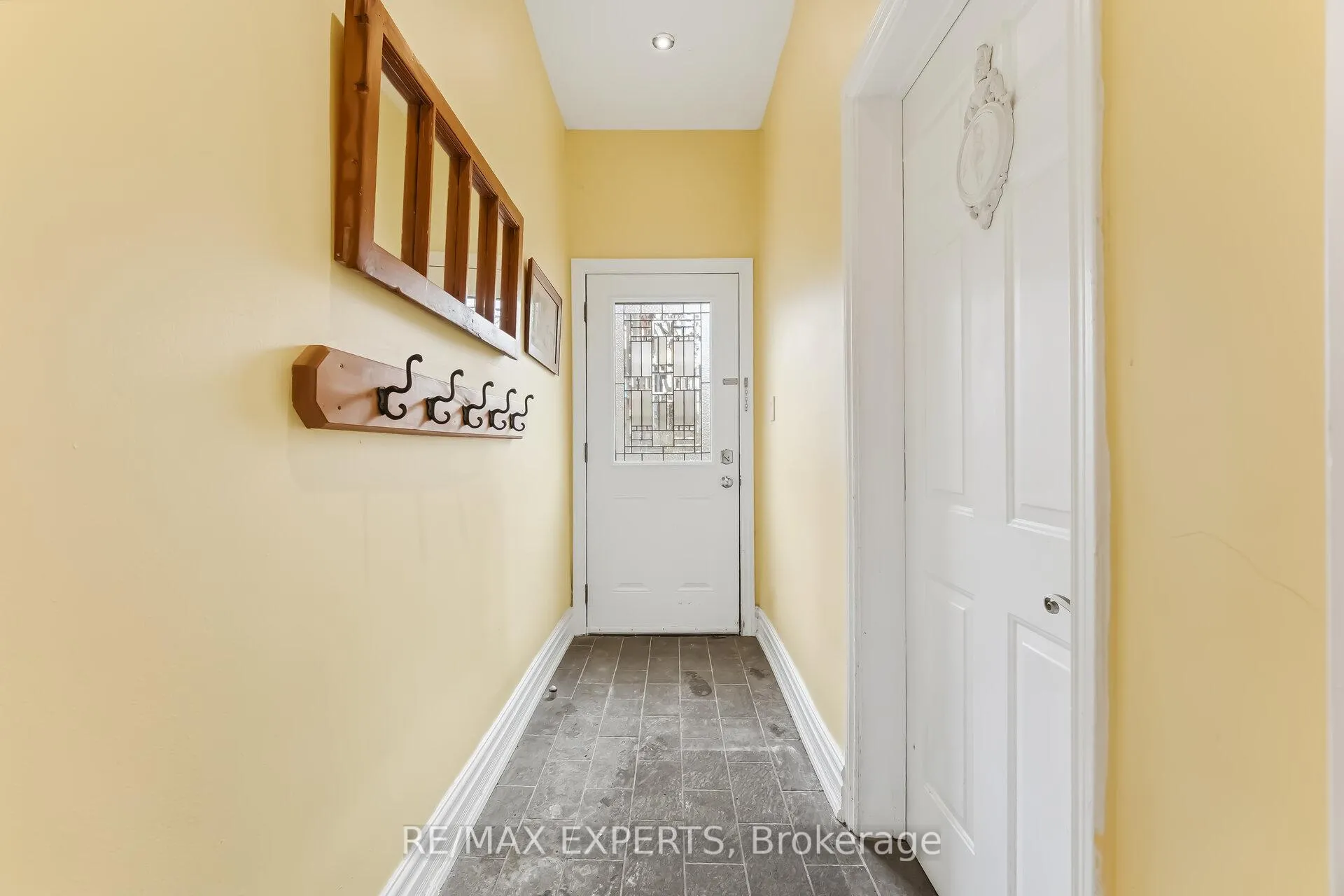 Photo 4 of 34 Grant Street, Toronto, South Riverdale — HOMEH