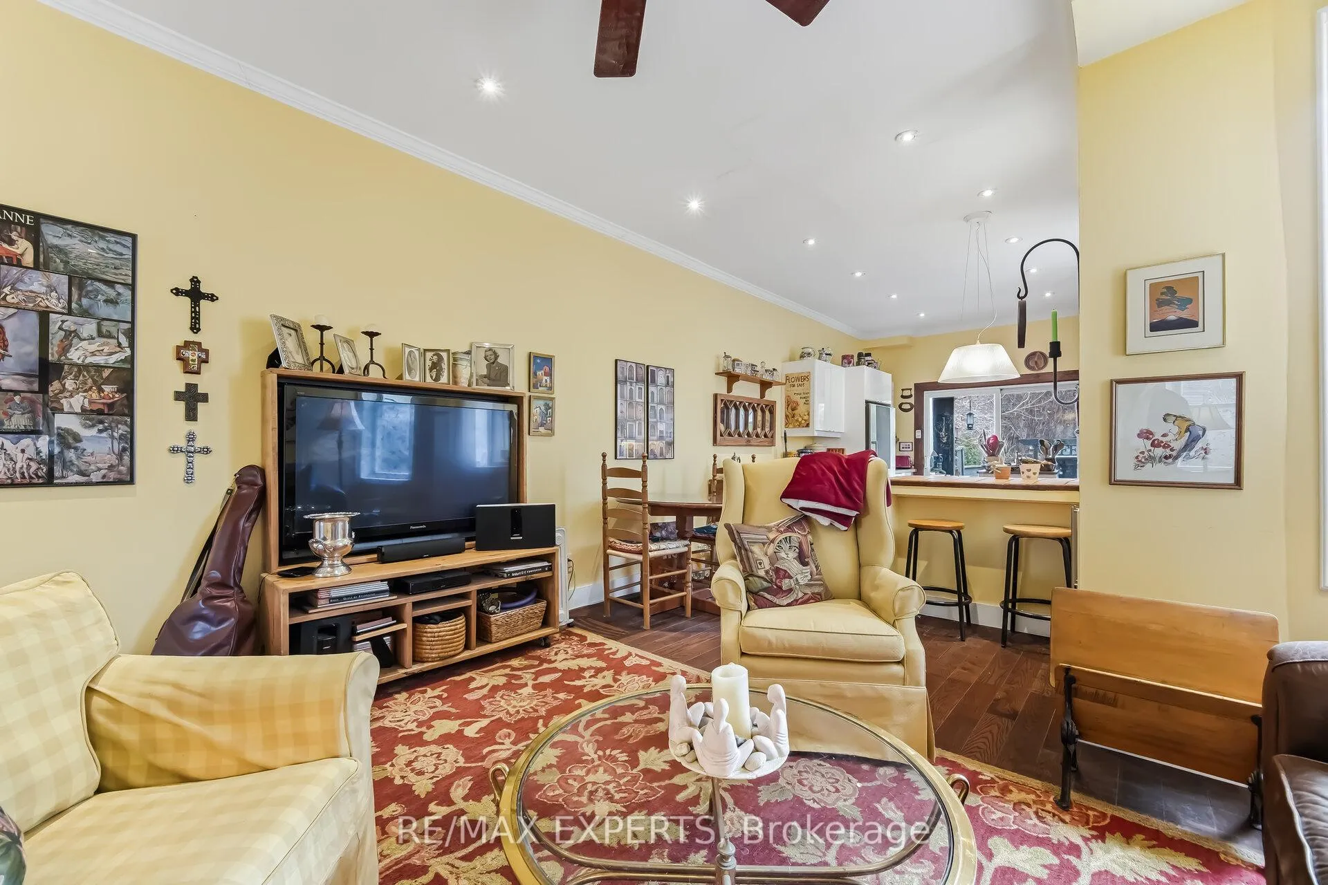 Photo 8 of 34 Grant Street, Toronto, South Riverdale — HOMEH