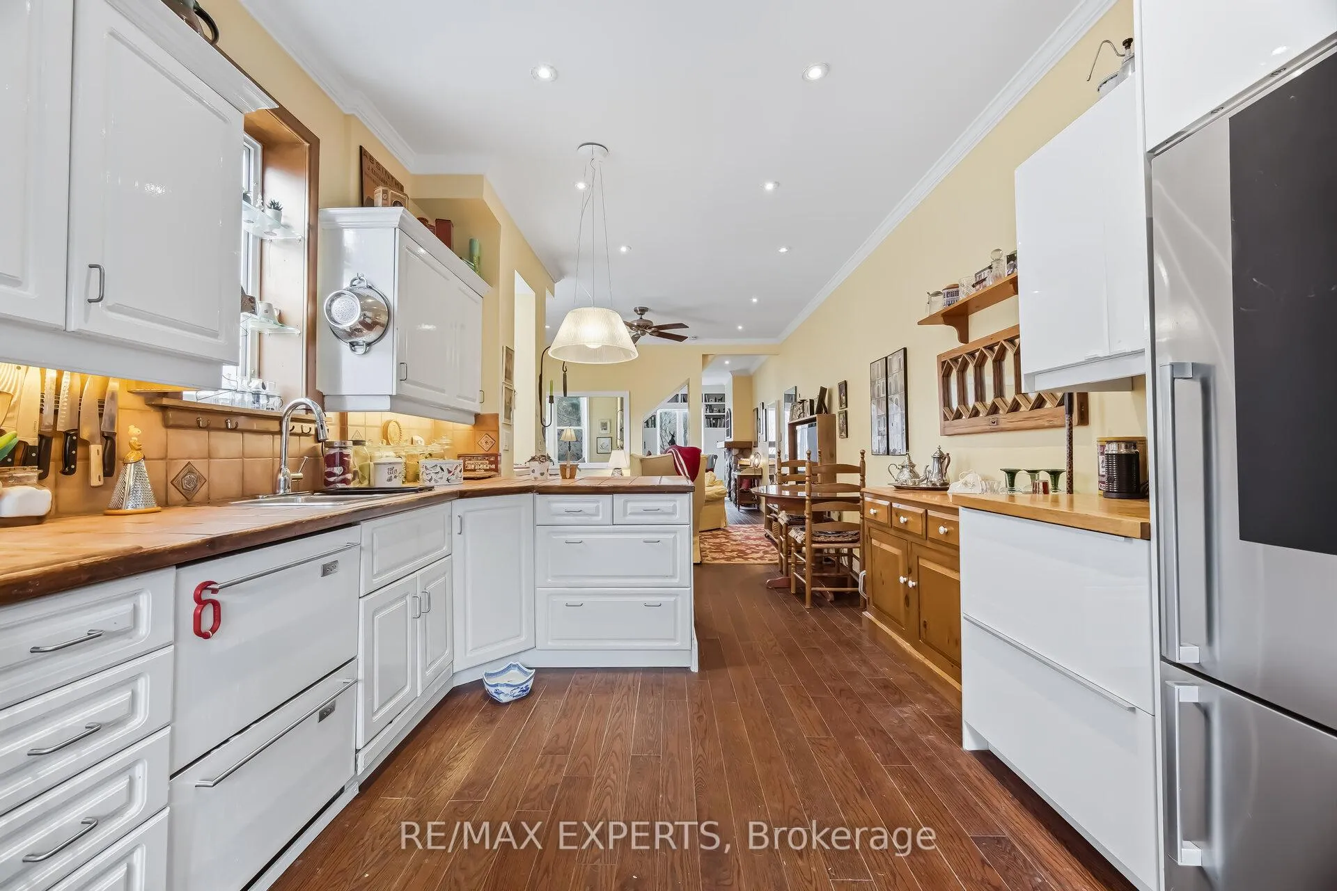 Photo 12 of 34 Grant Street, Toronto, South Riverdale — HOMEH