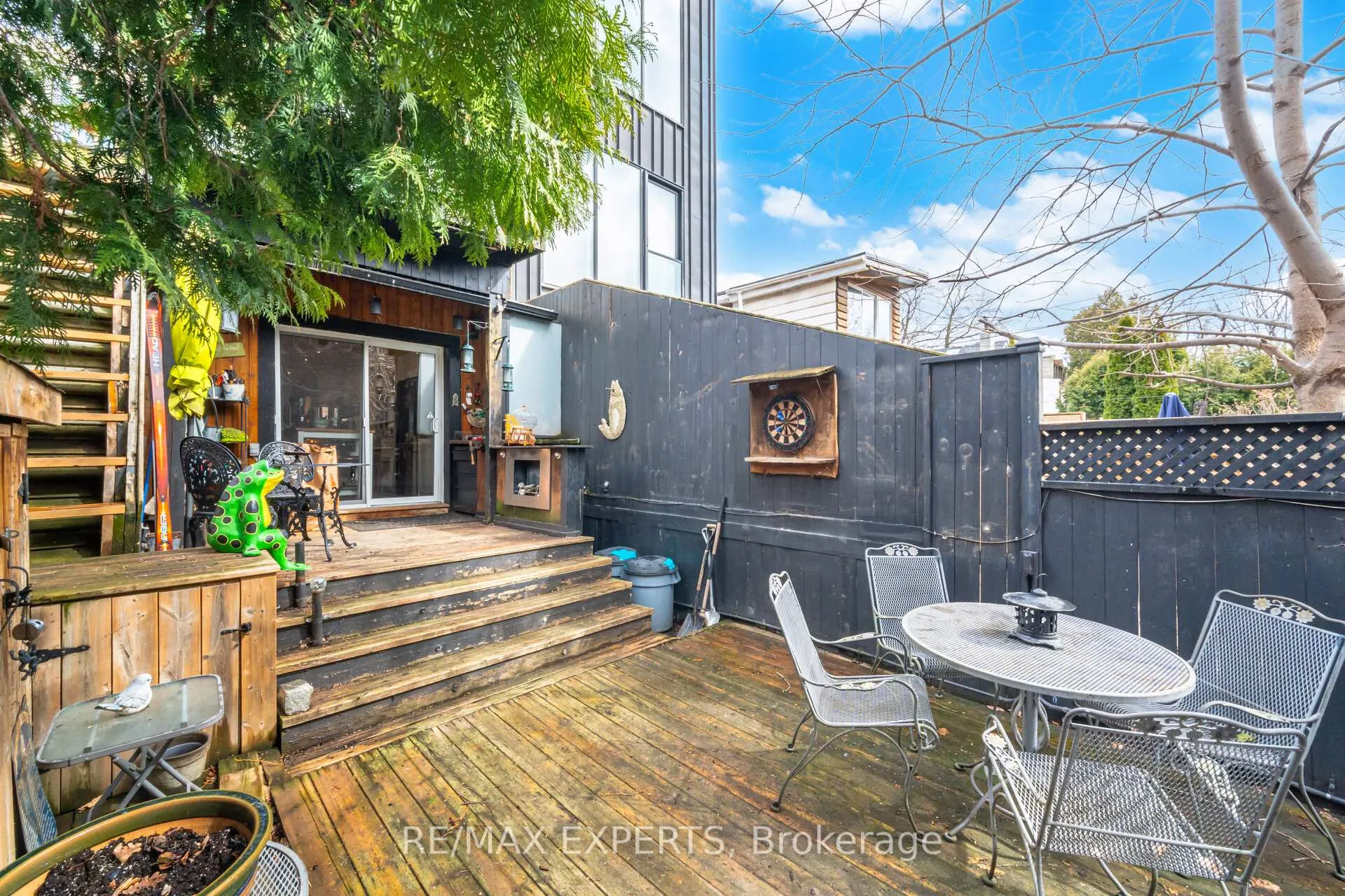 Photo 17 of 34 Grant Street, Toronto, South Riverdale — HOMEH