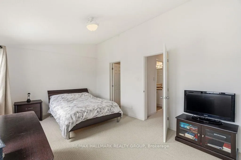 Photo 20 of 79 Chesapeake Crescent, Ottawa, Barrhaven - Cedargrove/Fraserdale — HOMEH
