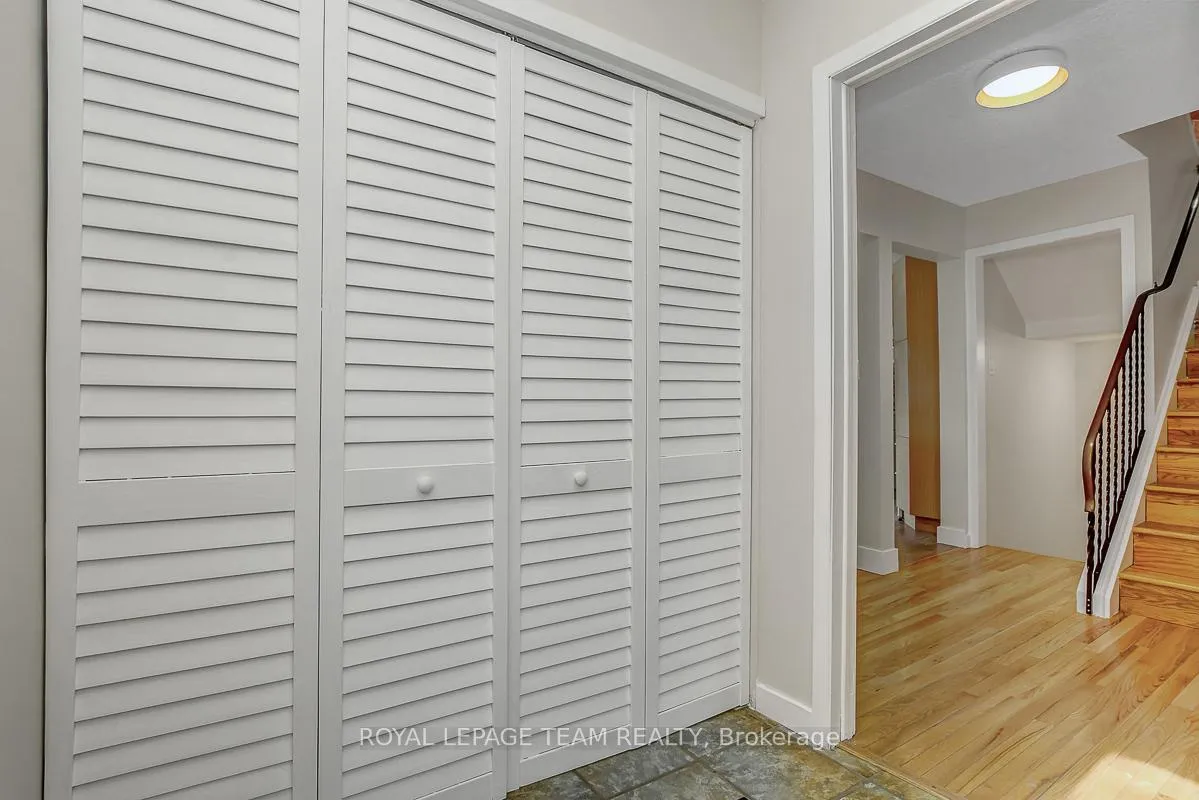 Photo 3 of 27 Winchester Drive, Ottawa, Kanata - Glencairn/Hazeldean — HOMEH
