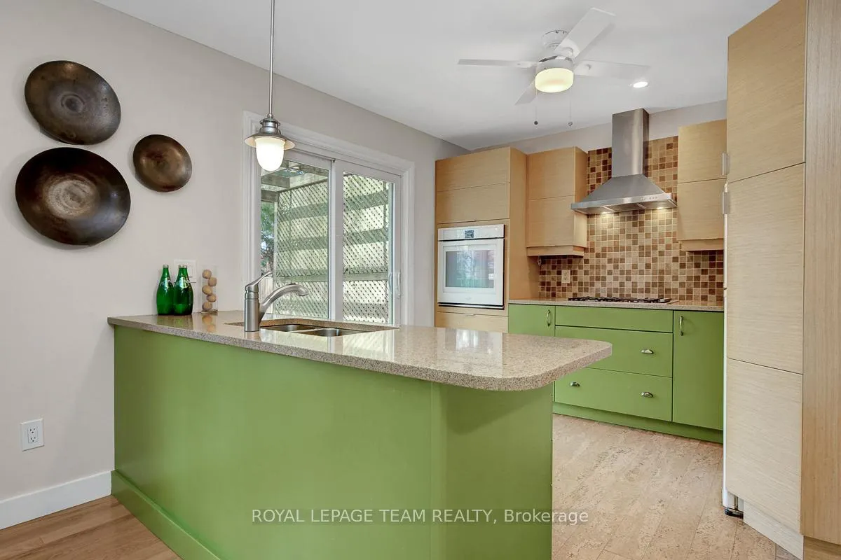 Photo 11 of 27 Winchester Drive, Ottawa, Kanata - Glencairn/Hazeldean — HOMEH