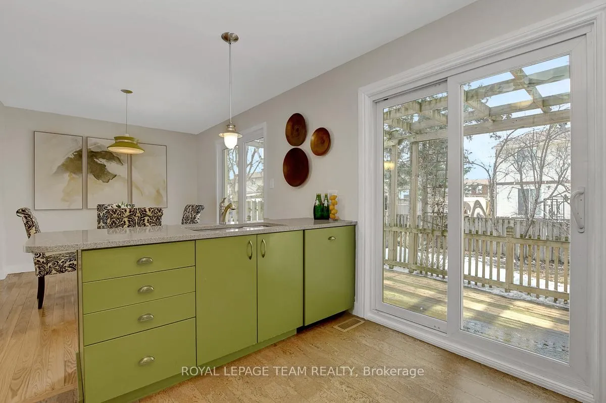 Photo 14 of 27 Winchester Drive, Ottawa, Kanata - Glencairn/Hazeldean — HOMEH