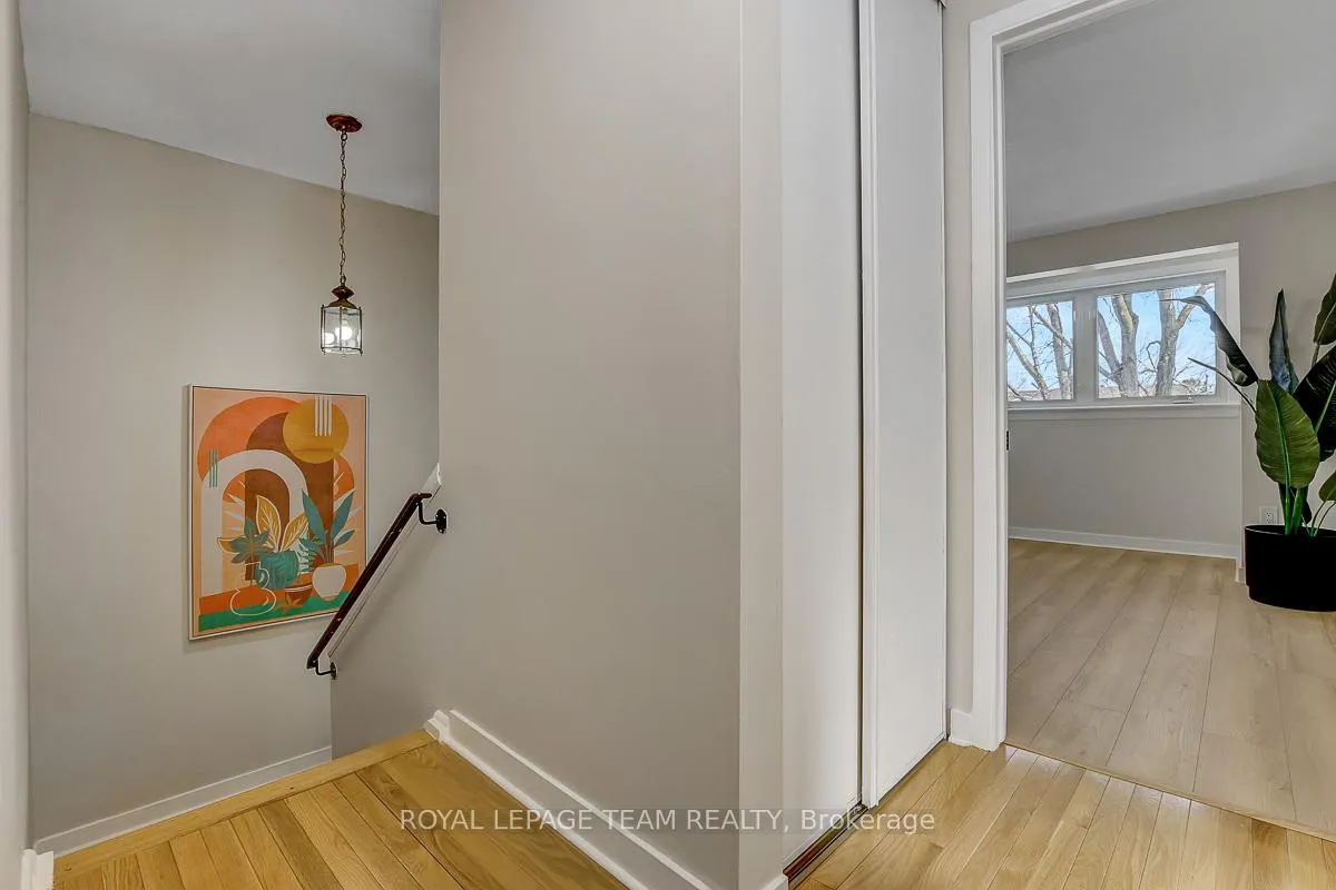 Photo 16 of 27 Winchester Drive, Ottawa, Kanata - Glencairn/Hazeldean — HOMEH
