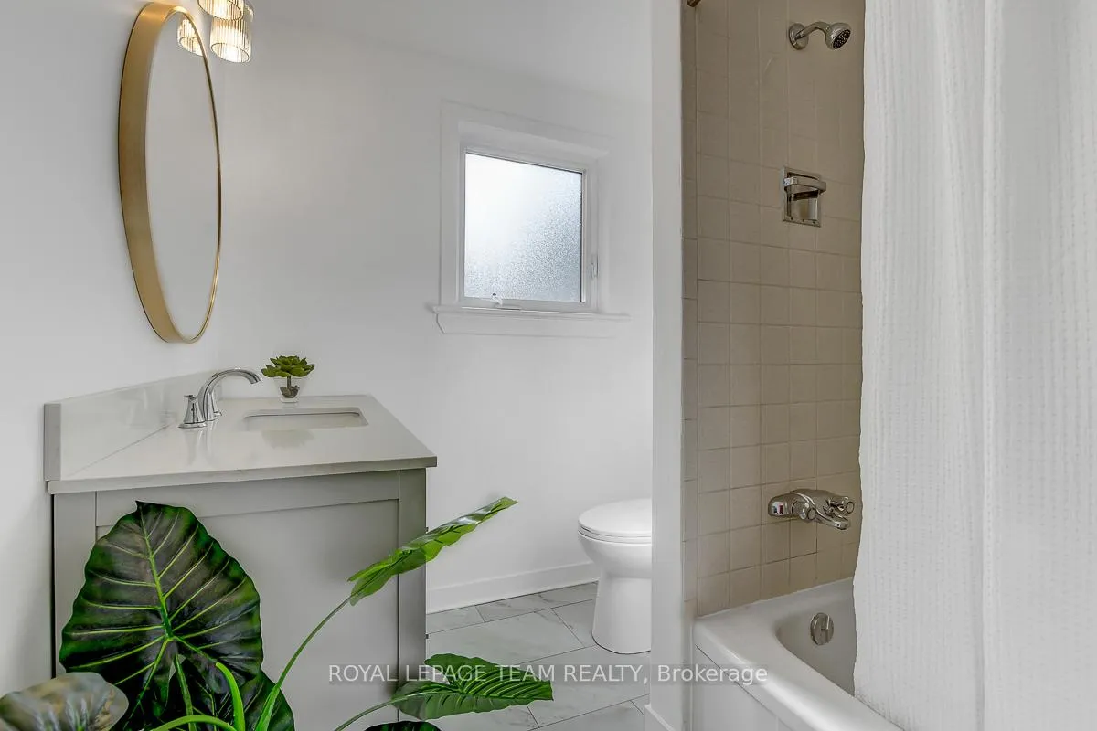 Photo 23 of 27 Winchester Drive, Ottawa, Kanata - Glencairn/Hazeldean — HOMEH