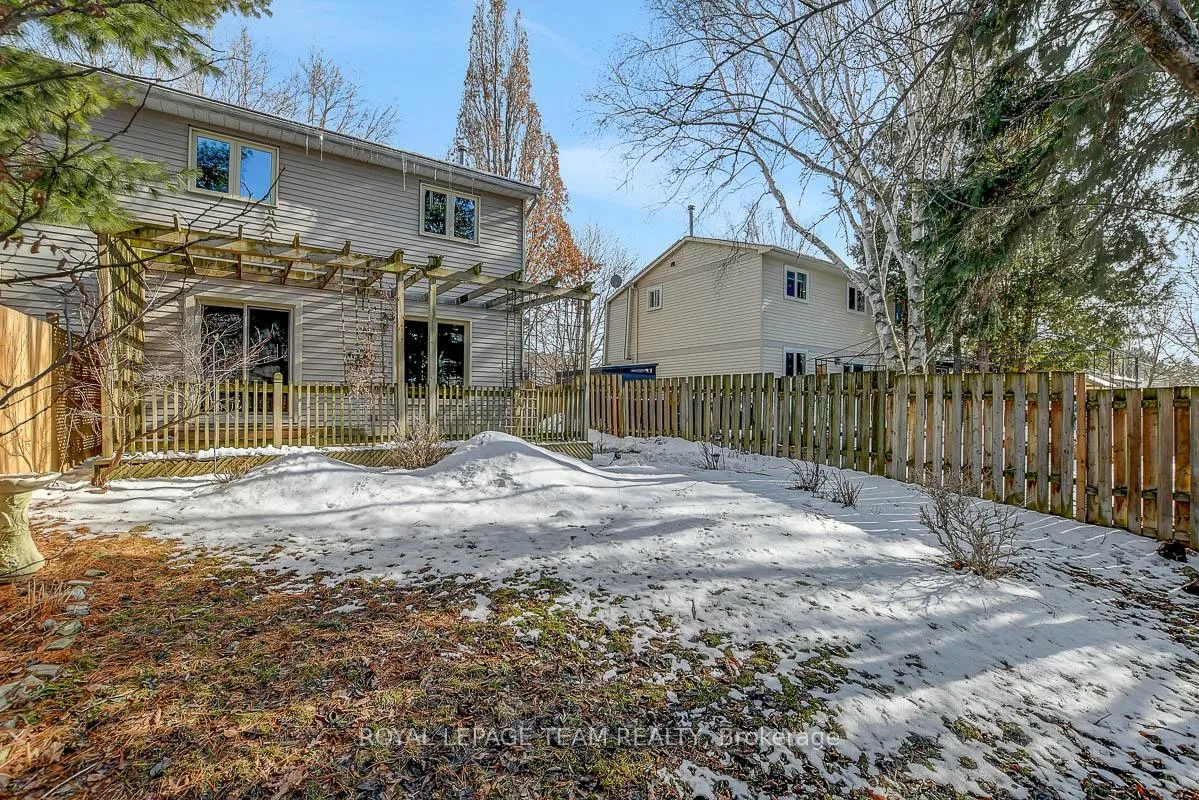 Photo 31 of 27 Winchester Drive, Ottawa, Kanata - Glencairn/Hazeldean — HOMEH