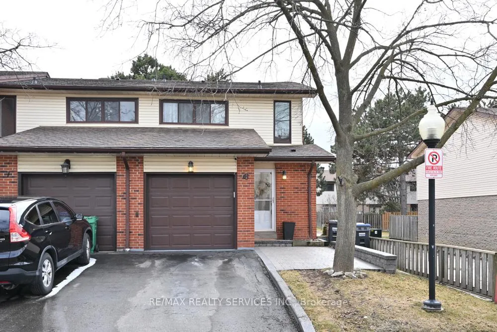Photo 1 of 8 Collins Crescent, Brampton, Brampton North — HOMEH