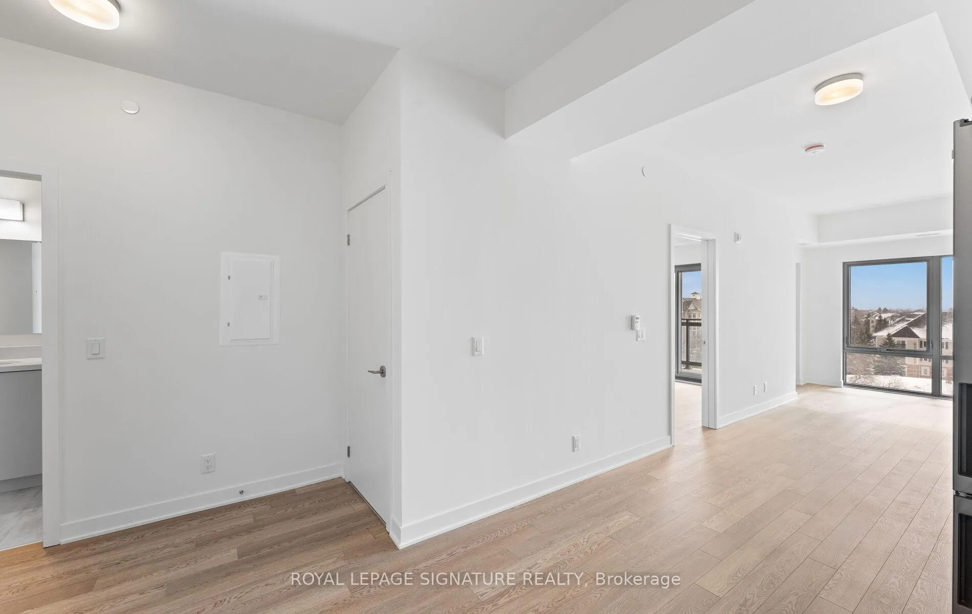 Photo 10 of Unit 504, 51 Clarington Blvd, Clarington, Bowmanville — HOMEH