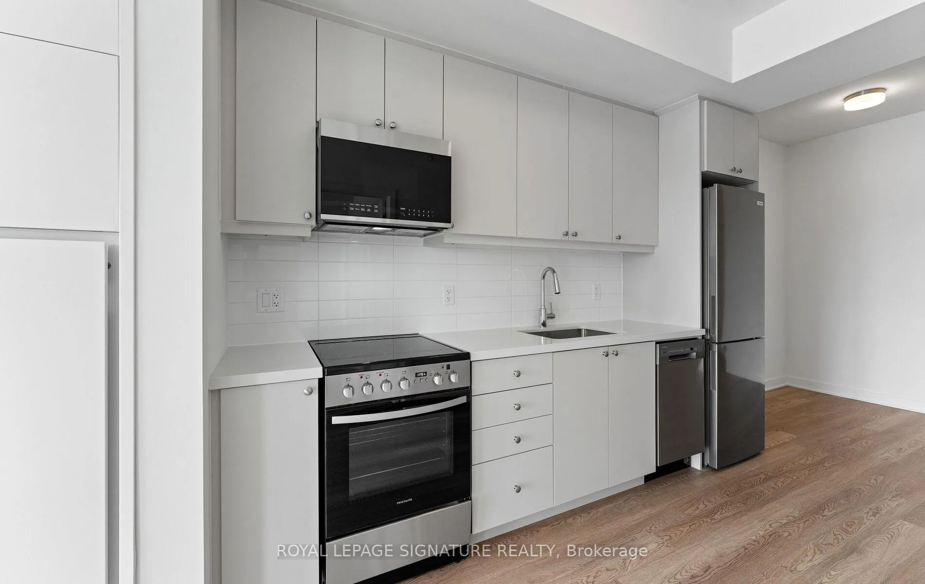 Photo 13 of Unit 504, 51 Clarington Blvd, Clarington, Bowmanville — HOMEH
