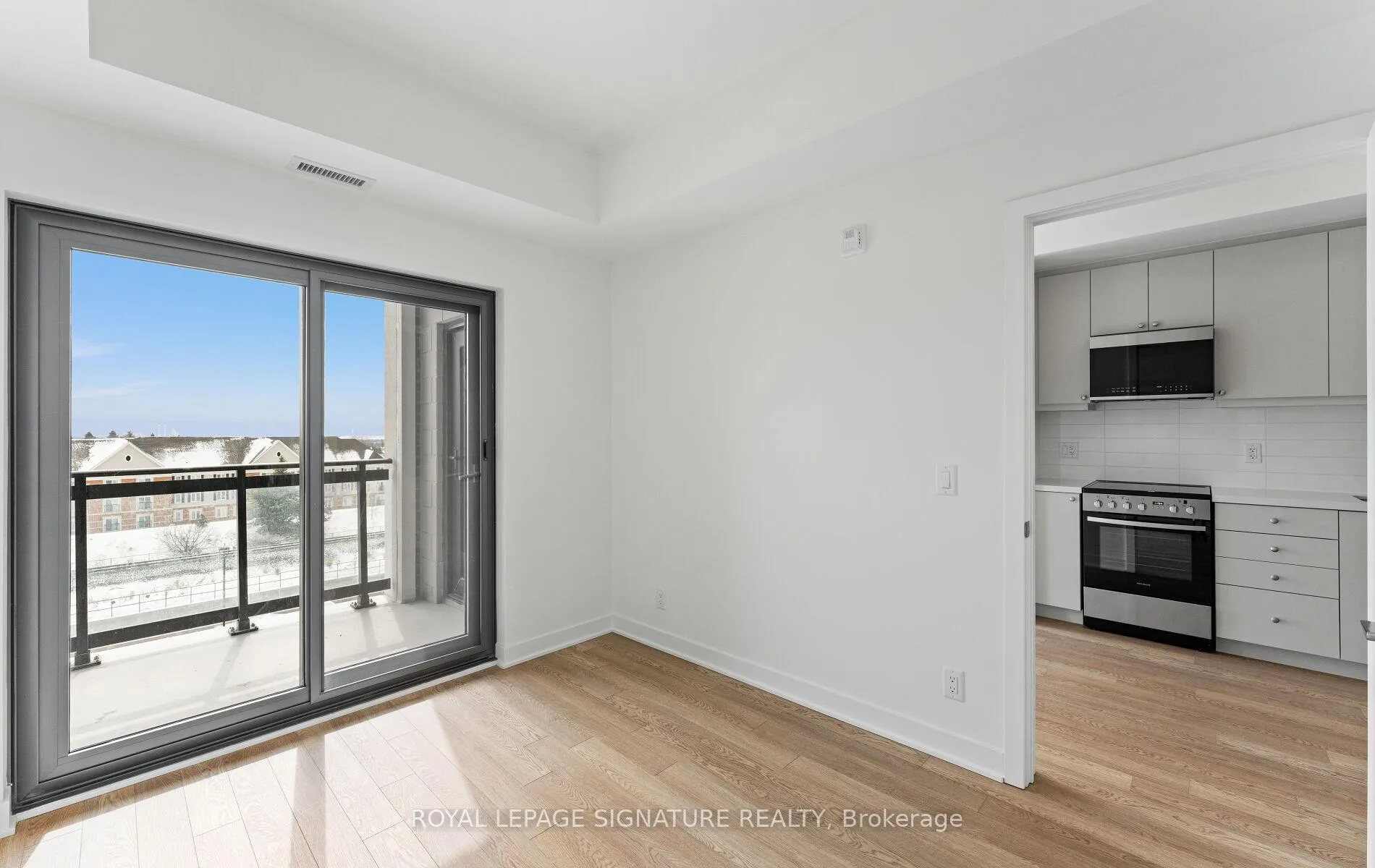 Photo 16 of Unit 504, 51 Clarington Blvd, Clarington, Bowmanville — HOMEH