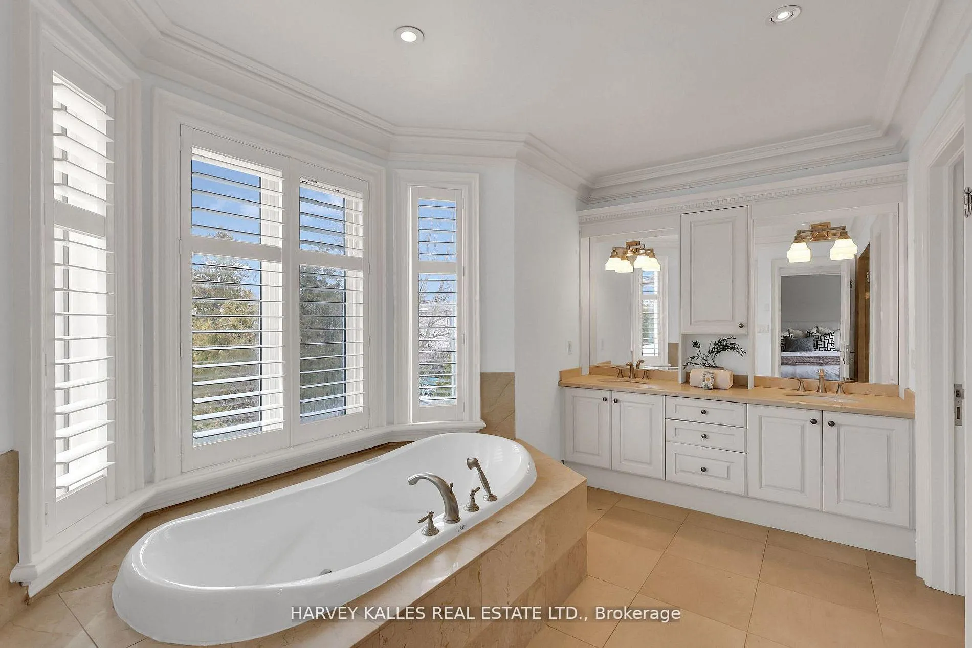 Photo 36 of 76 Dunblaine Avenue, Toronto, Bedford Park-Nortown — HOMEH
