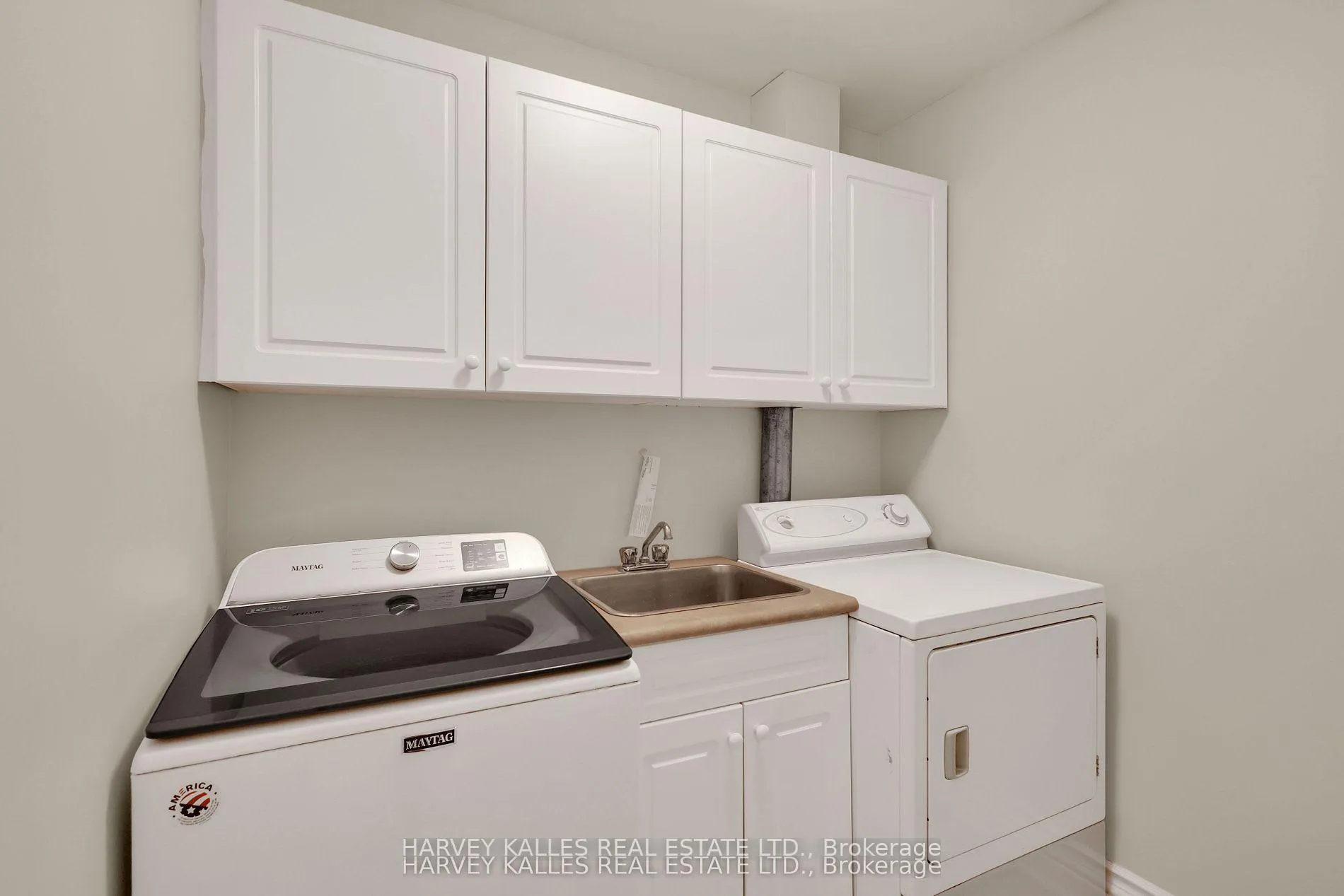 Photo 44 of 76 Dunblaine Avenue, Toronto, Bedford Park-Nortown — HOMEH