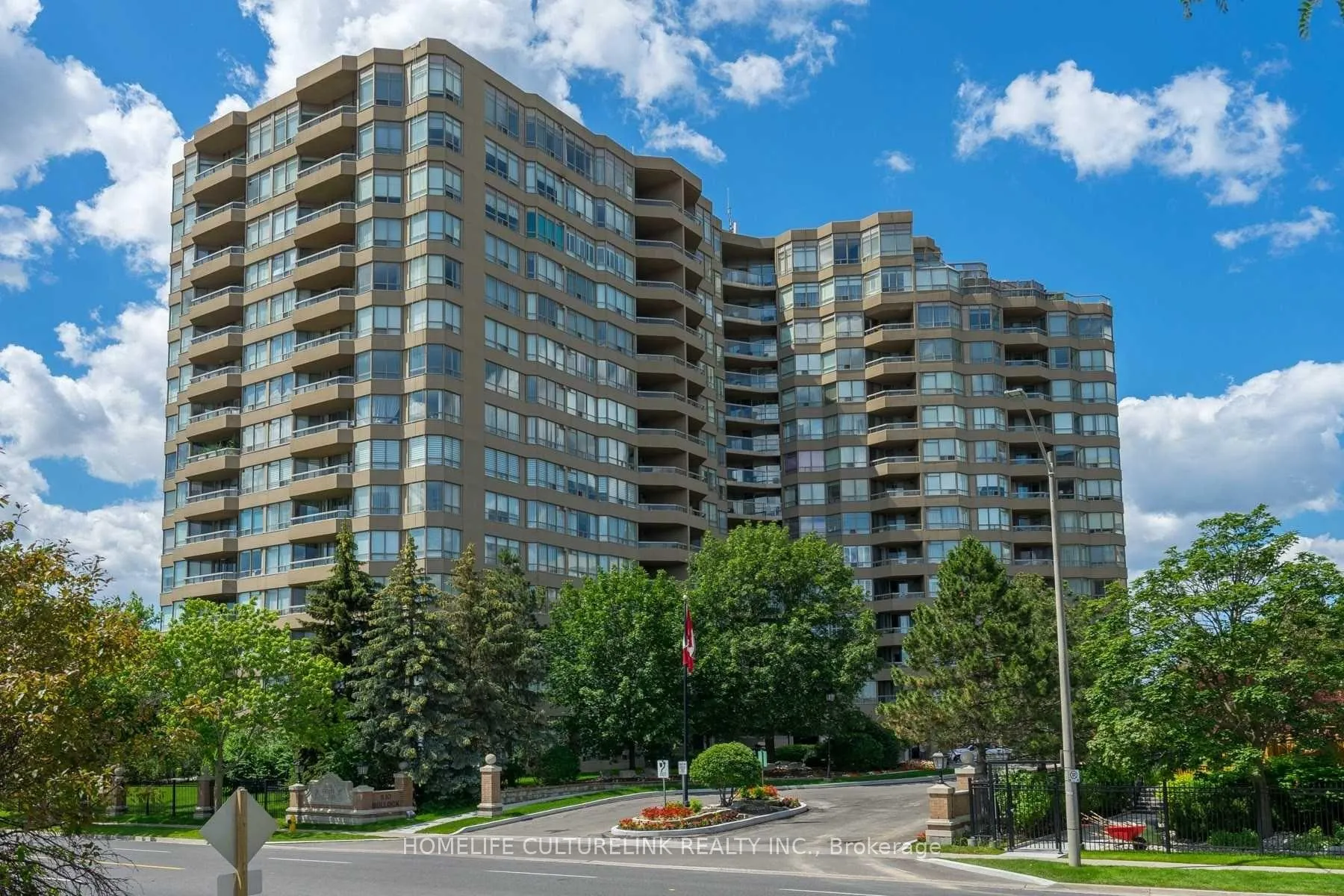Photo 1 of Unit PH01, 610 Bullock Drive, Markham, Markville — HOMEH