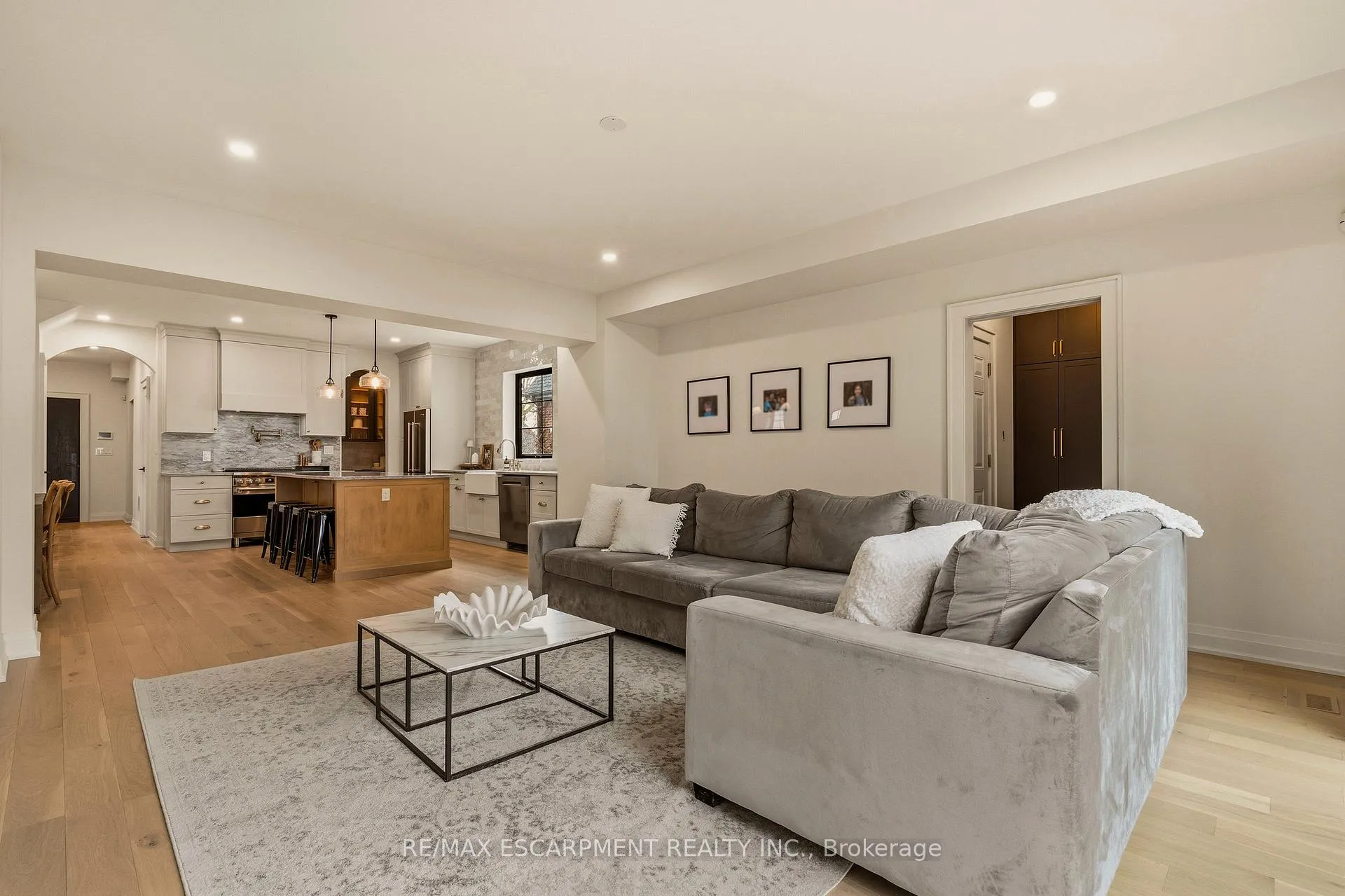Photo 21 of 30 Matilda Street N, Hamilton, Dundas — HOMEH