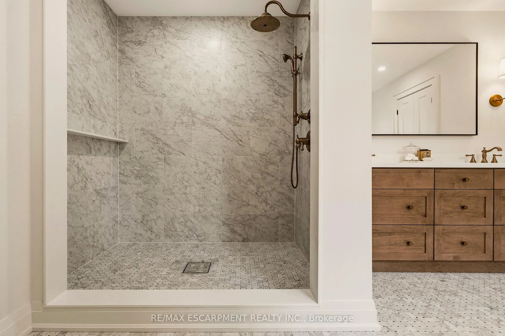 Photo 29 of 30 Matilda Street N, Hamilton, Dundas — HOMEH