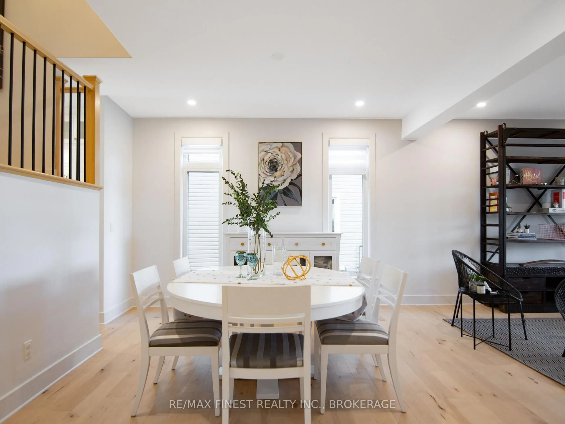 Photo 9 of 1235 Waterside Way, Kingston, Kingston East (Incl Barret Crt) — HOMEH