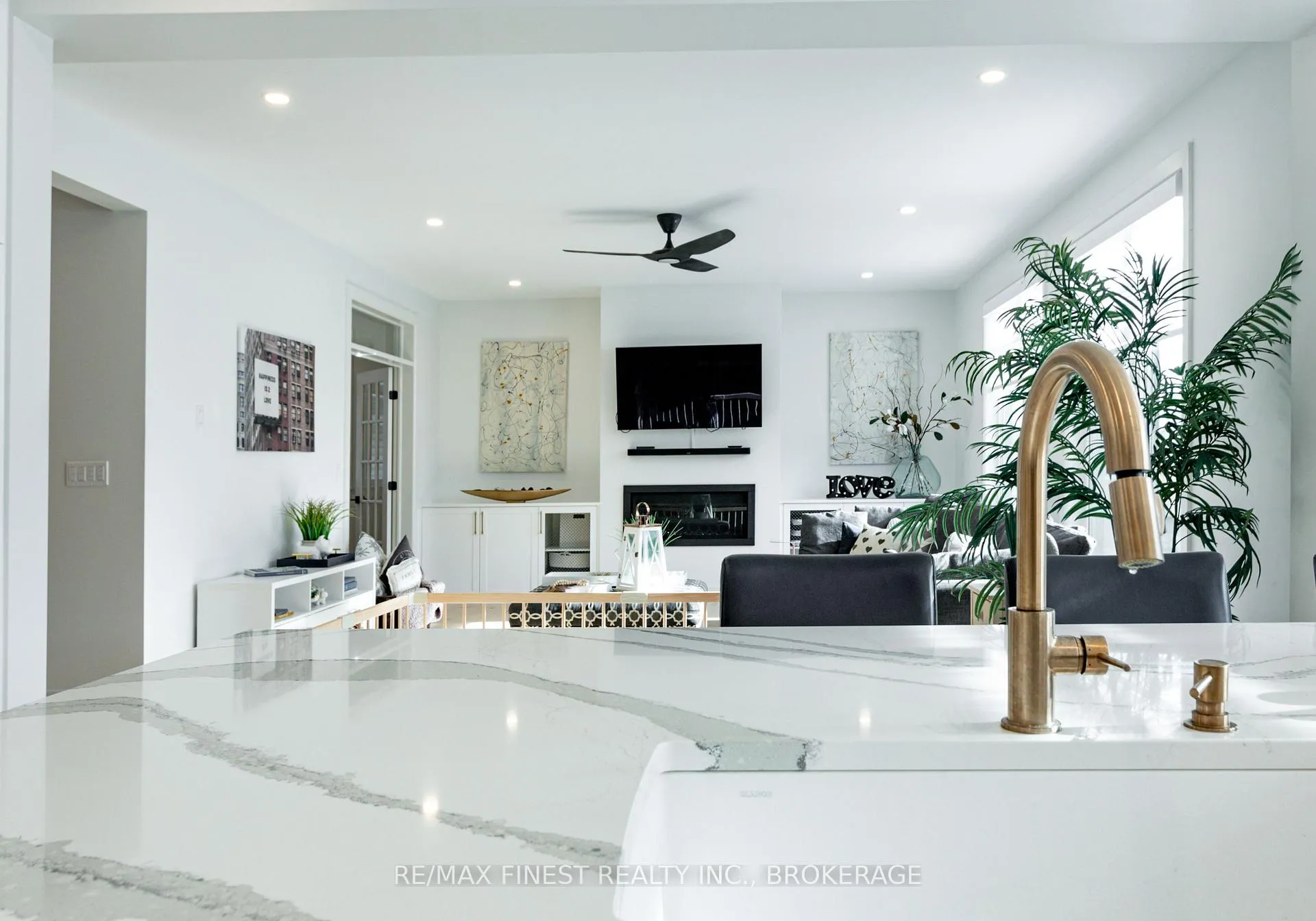 Photo 13 of 1235 Waterside Way, Kingston, Kingston East (Incl Barret Crt) — HOMEH