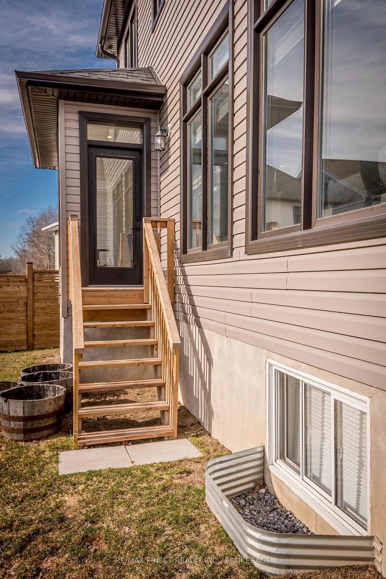 Photo 40 of 1235 Waterside Way, Kingston, Kingston East (Incl Barret Crt) — HOMEH
