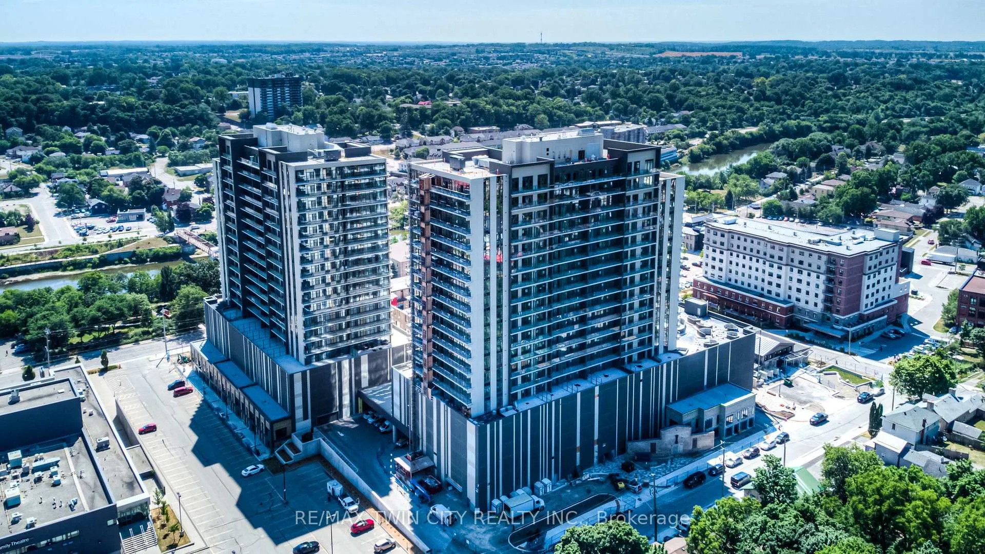 Front of Unit 609, 50 Grand Avenue S