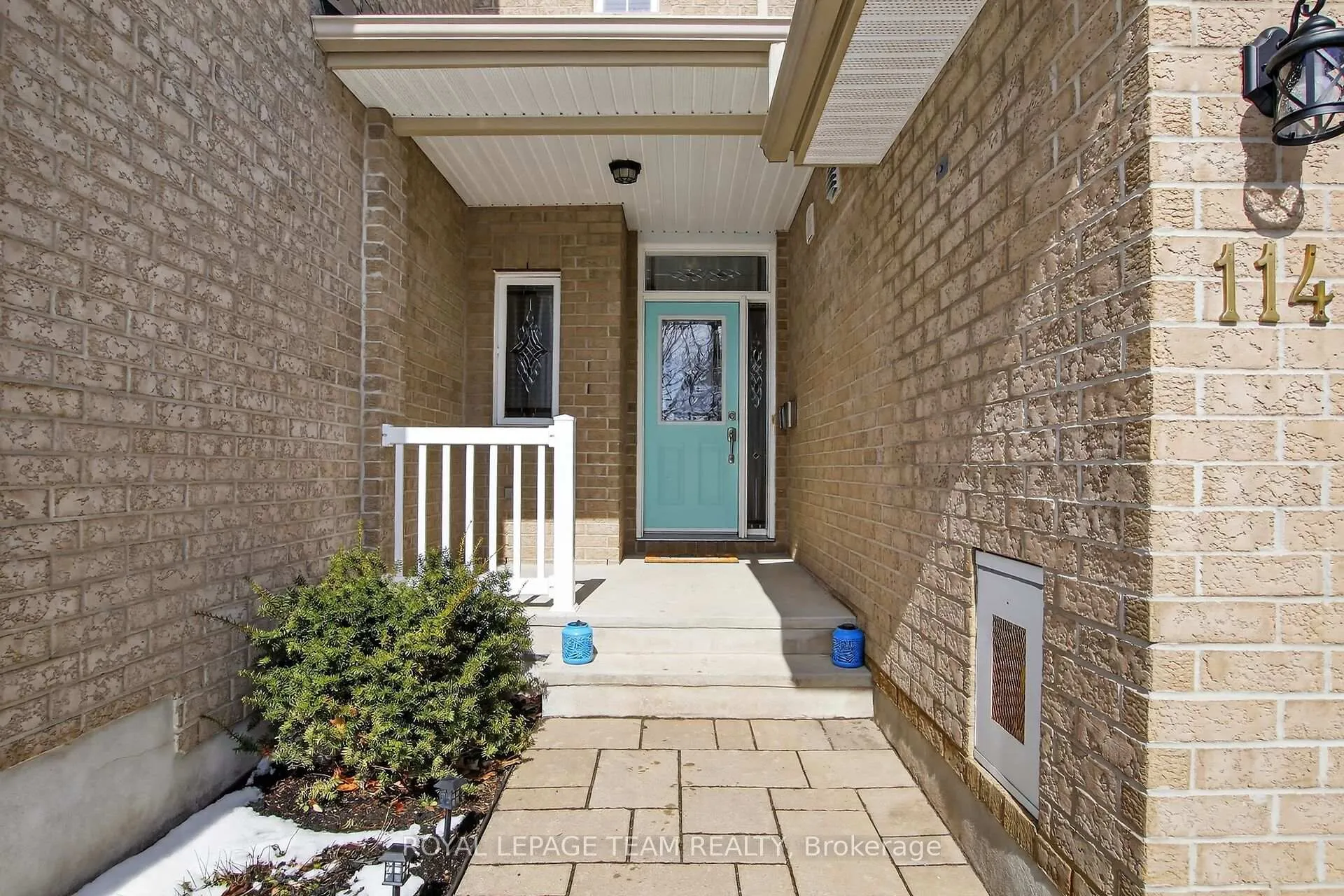 Photo 2 of 114 Tandalee Crescent, Ottawa, Kanata - Emerald Meadows/Trailwest — HOMEH