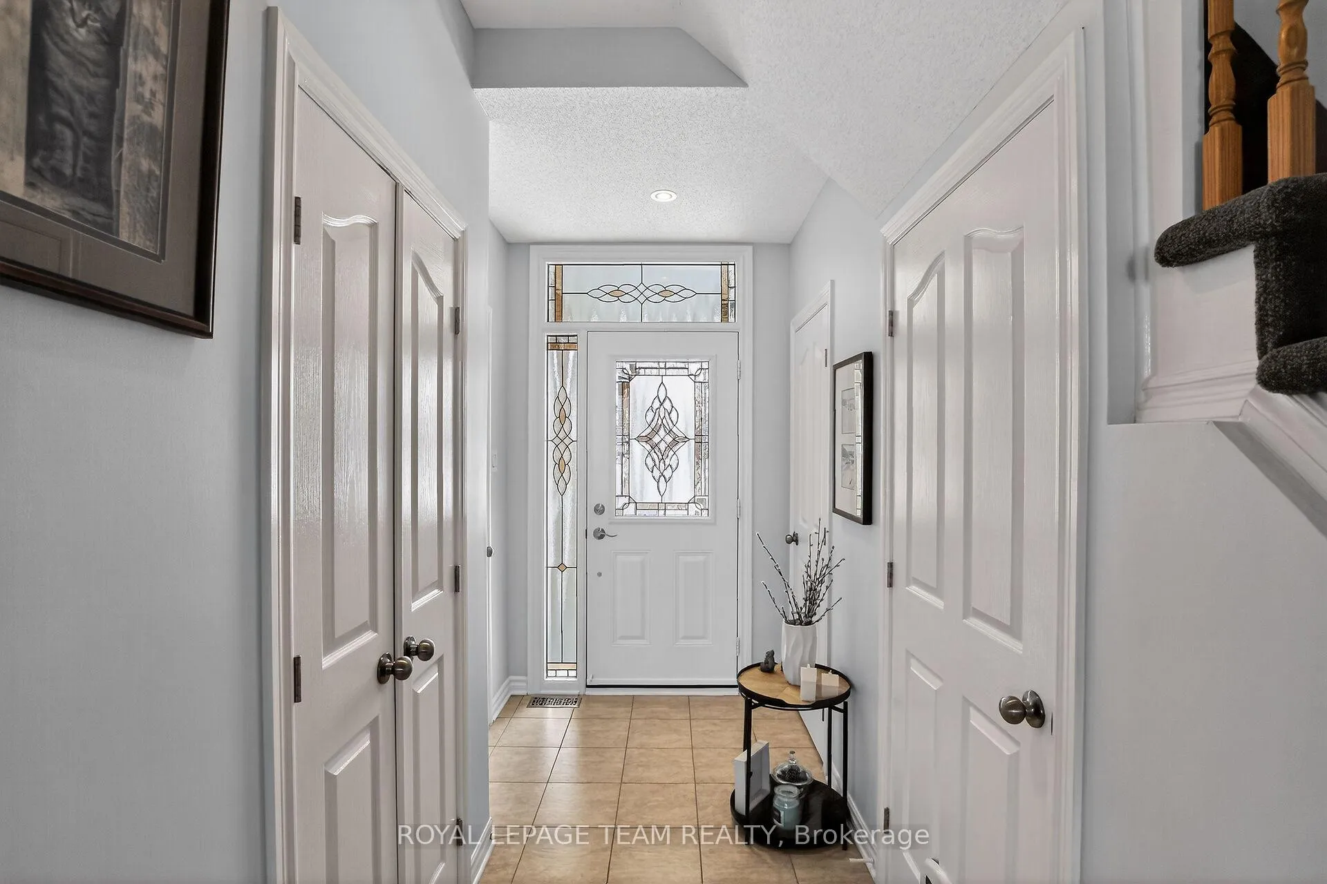 Photo 4 of 114 Tandalee Crescent, Ottawa, Kanata - Emerald Meadows/Trailwest — HOMEH