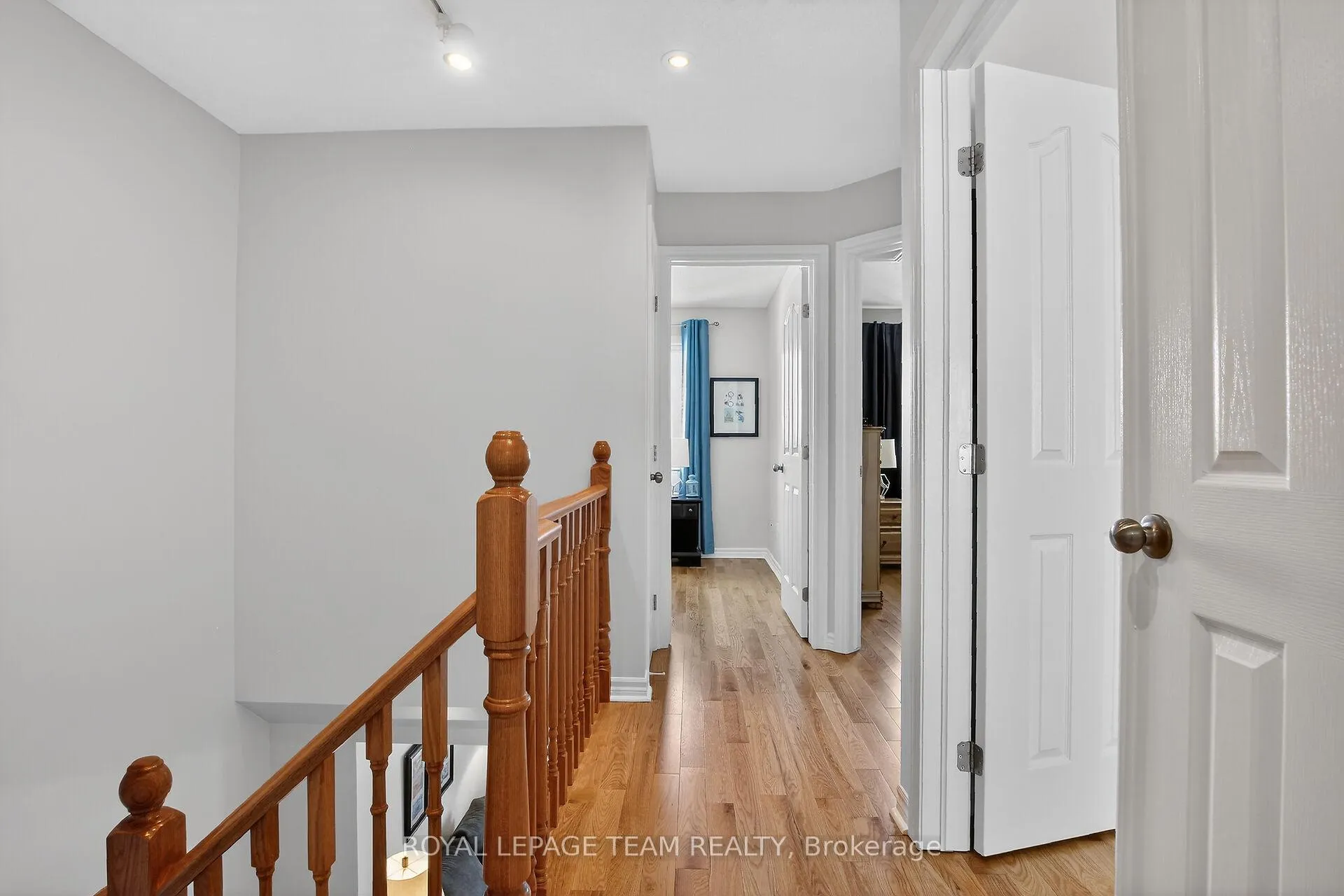 Photo 23 of 114 Tandalee Crescent, Ottawa, Kanata - Emerald Meadows/Trailwest — HOMEH