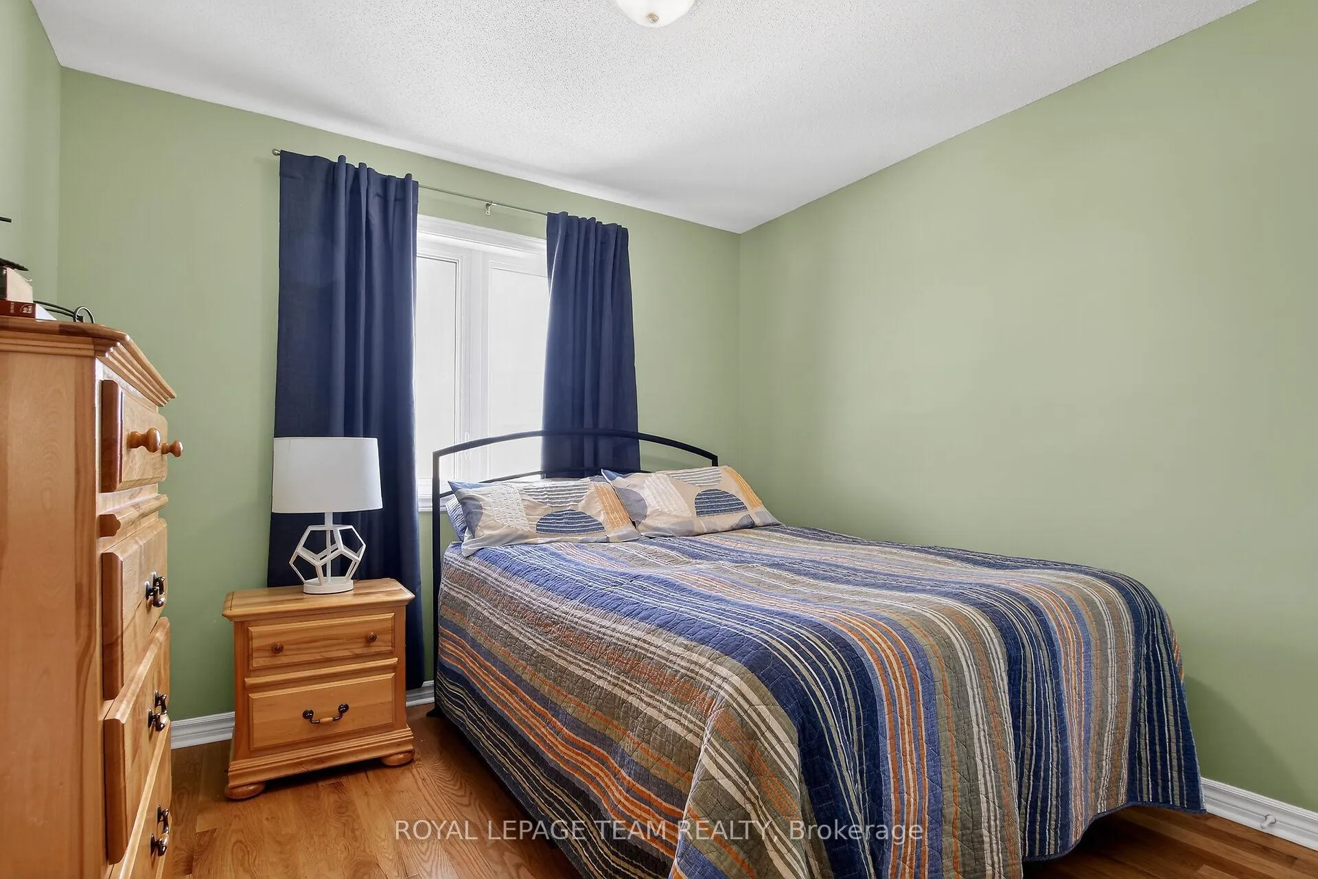 Photo 24 of 114 Tandalee Crescent, Ottawa, Kanata - Emerald Meadows/Trailwest — HOMEH
