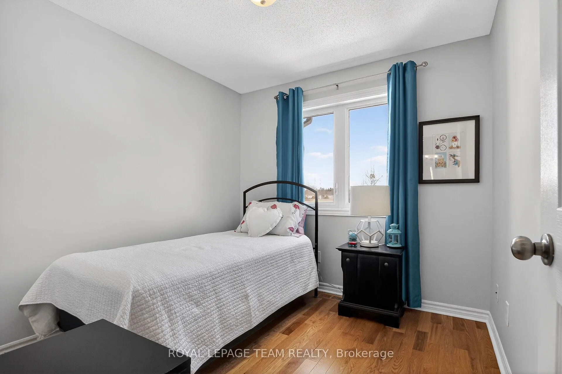 Photo 26 of 114 Tandalee Crescent, Ottawa, Kanata - Emerald Meadows/Trailwest — HOMEH