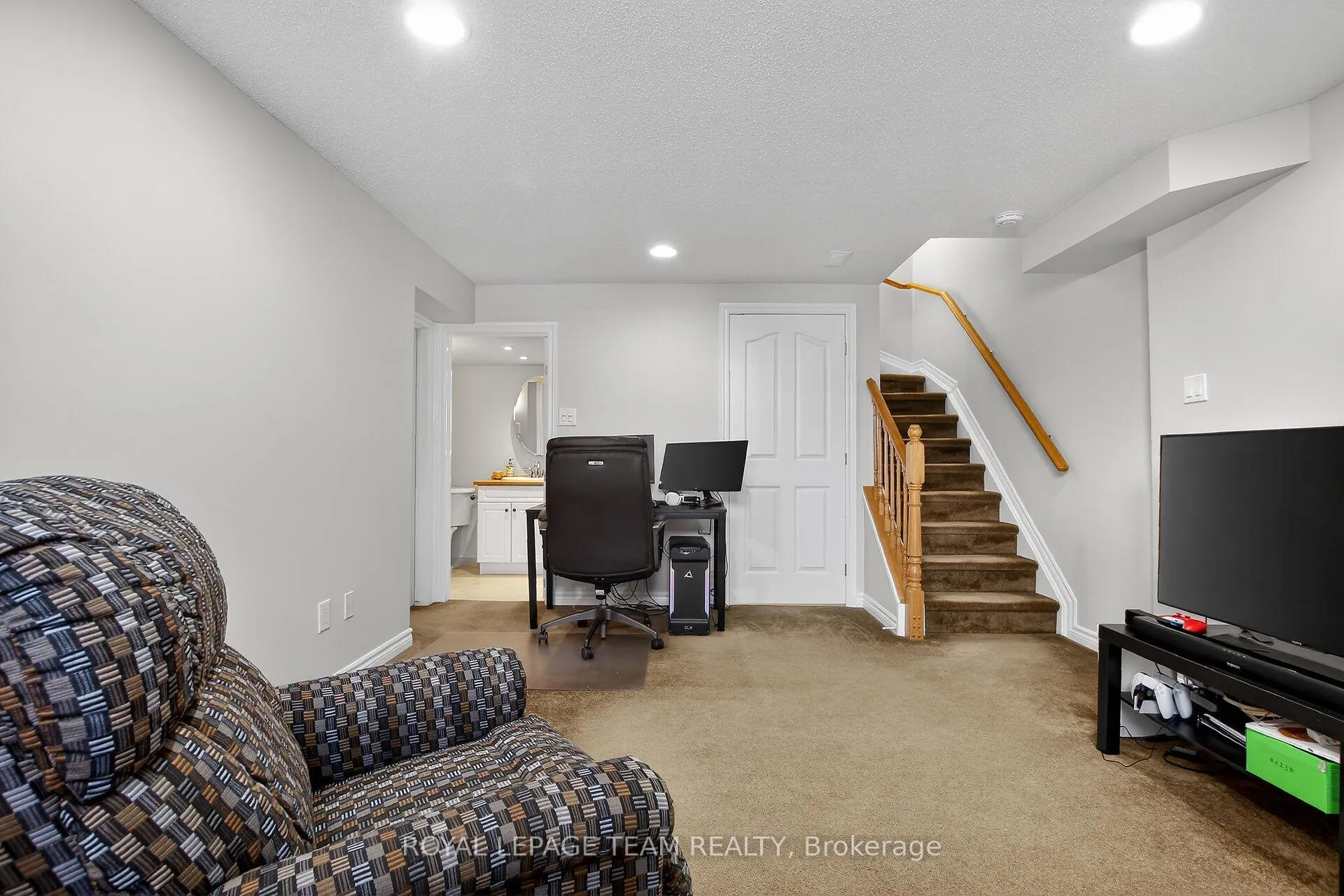 Photo 29 of 114 Tandalee Crescent, Ottawa, Kanata - Emerald Meadows/Trailwest — HOMEH