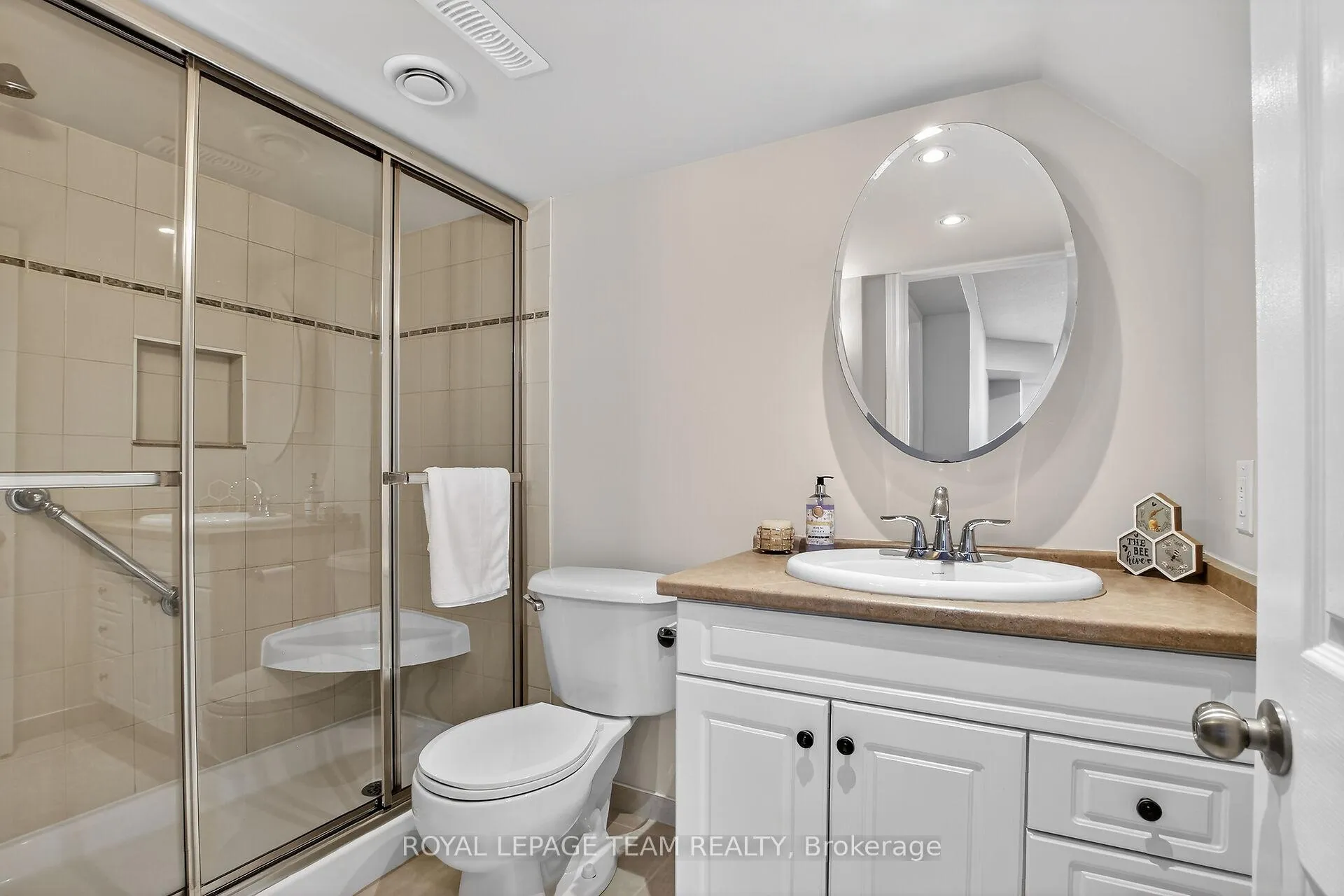Photo 30 of 114 Tandalee Crescent, Ottawa, Kanata - Emerald Meadows/Trailwest — HOMEH