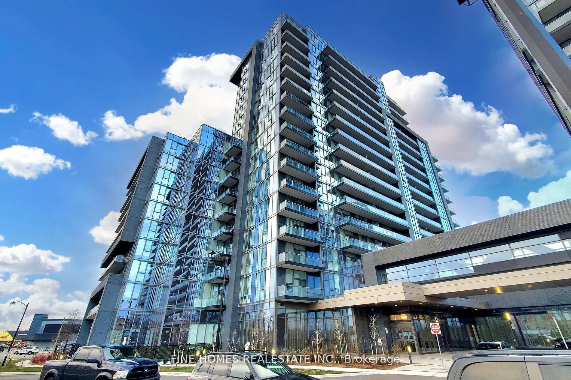Front of Unit 604, 10 Gayineau Drive