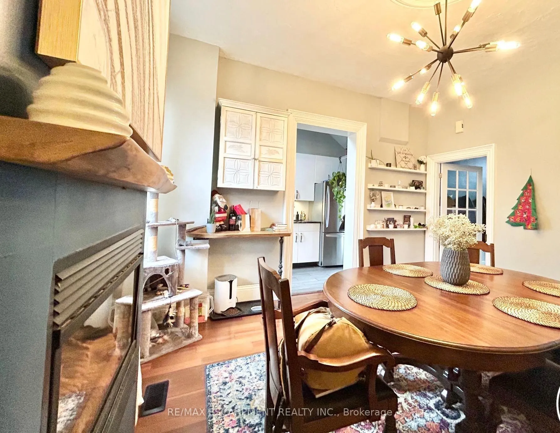 Photo 4 of 276 Hunter Street W, Hamilton, Kirkendall — HOMEH