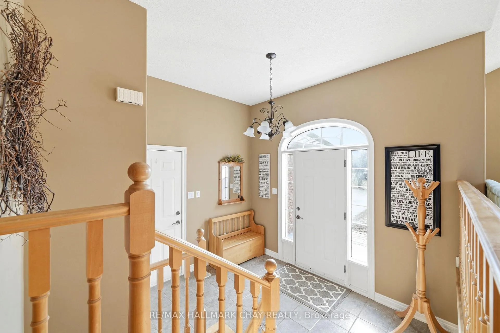 Photo 9 of 57 Tecumseth Street S, New Tecumseth, Beeton — HOMEH