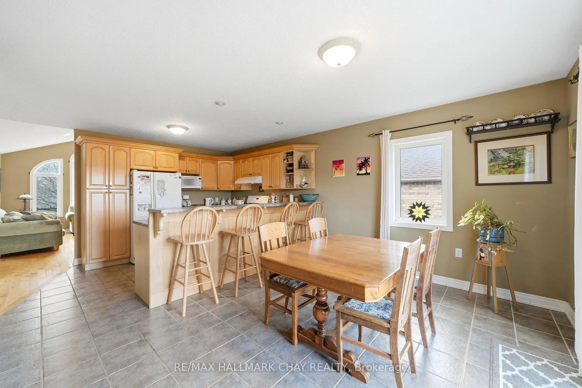 Photo 17 of 57 Tecumseth Street S, New Tecumseth, Beeton — HOMEH