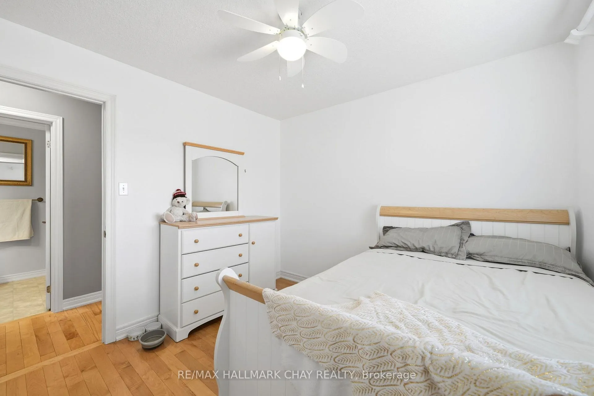 Photo 24 of 57 Tecumseth Street S, New Tecumseth, Beeton — HOMEH