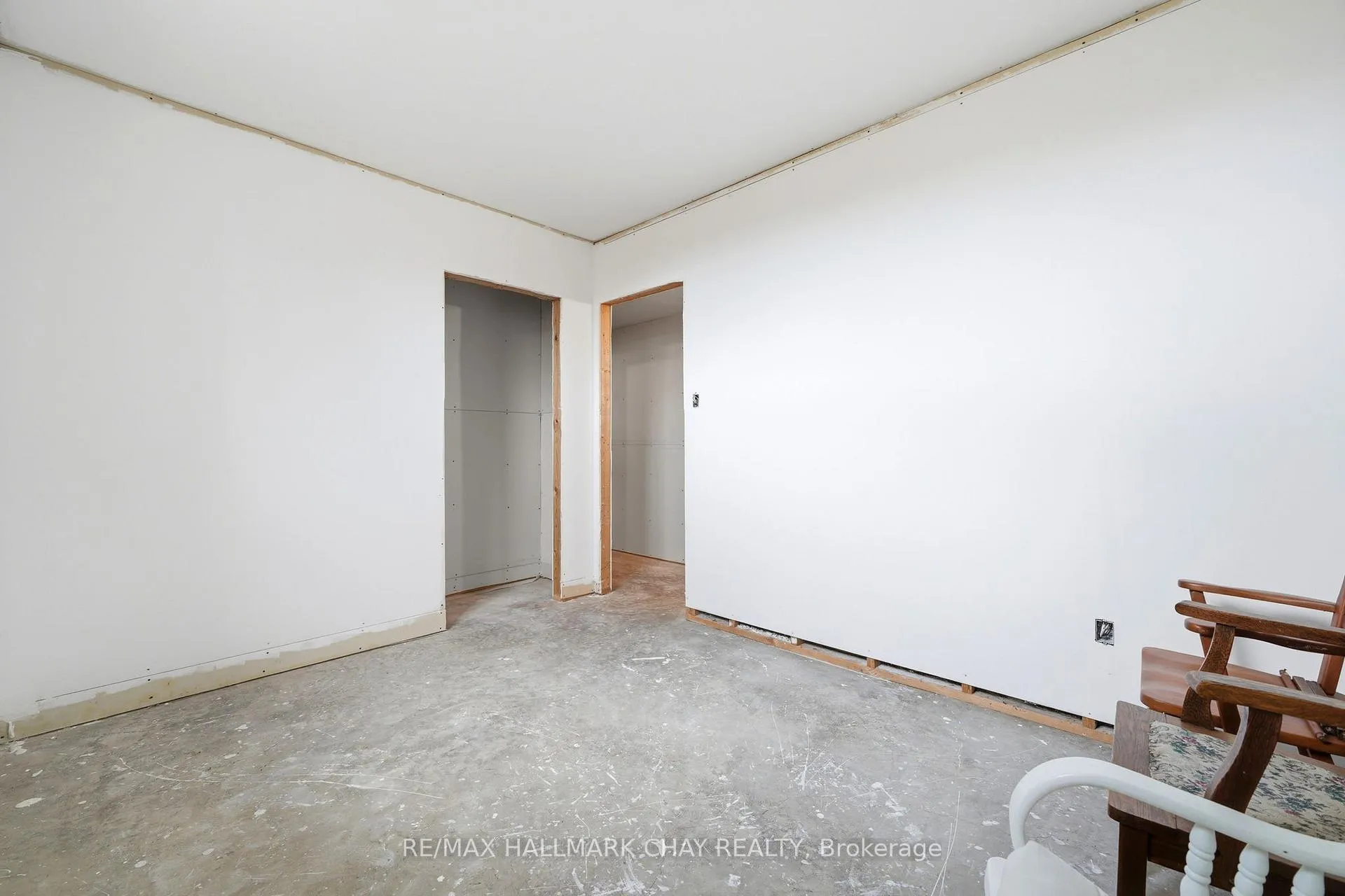 Photo 31 of 57 Tecumseth Street S, New Tecumseth, Beeton — HOMEH
