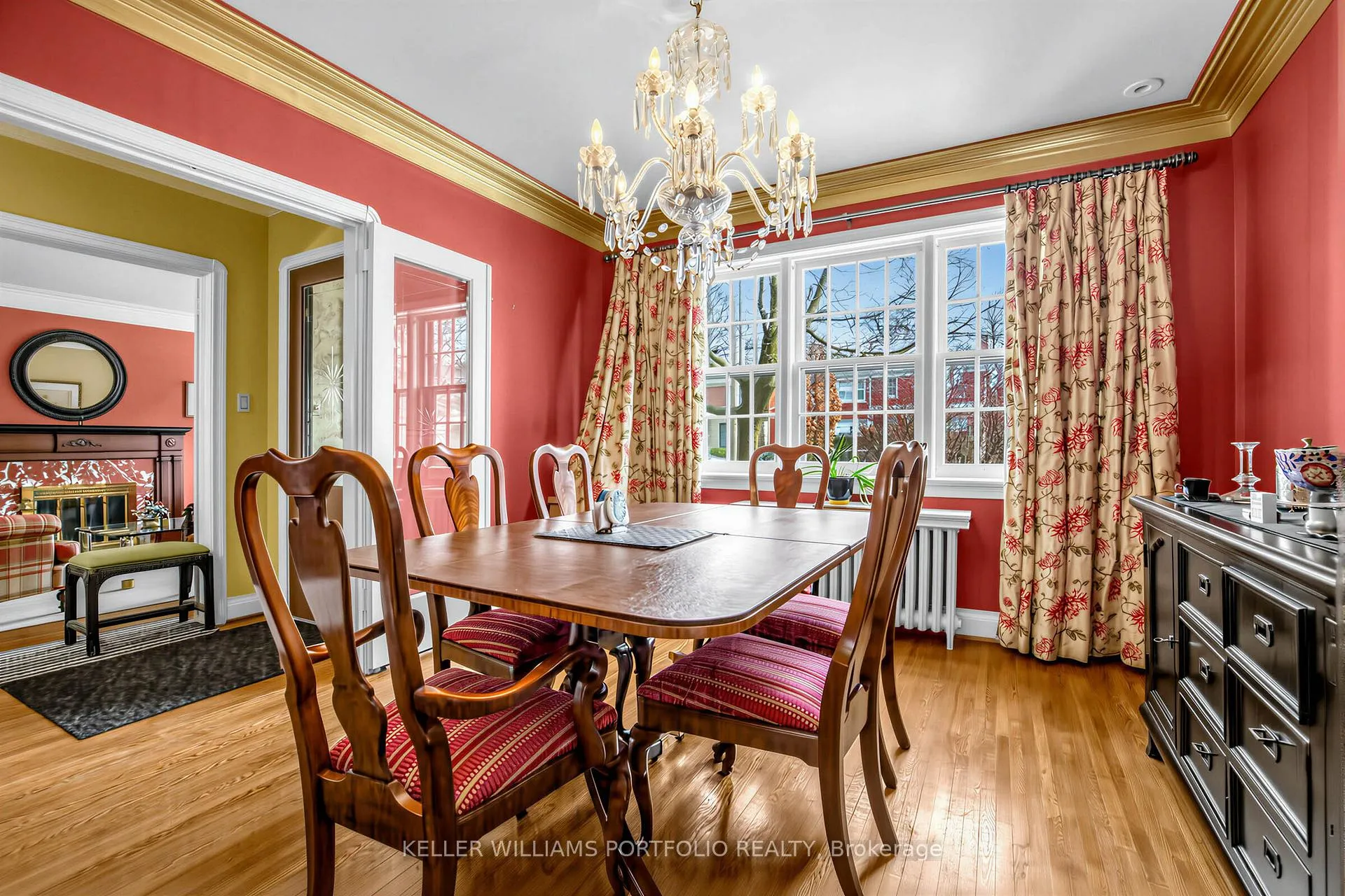 Photo 4 of 22 Glen Cedar Road, Toronto, Humewood-Cedarvale — HOMEH