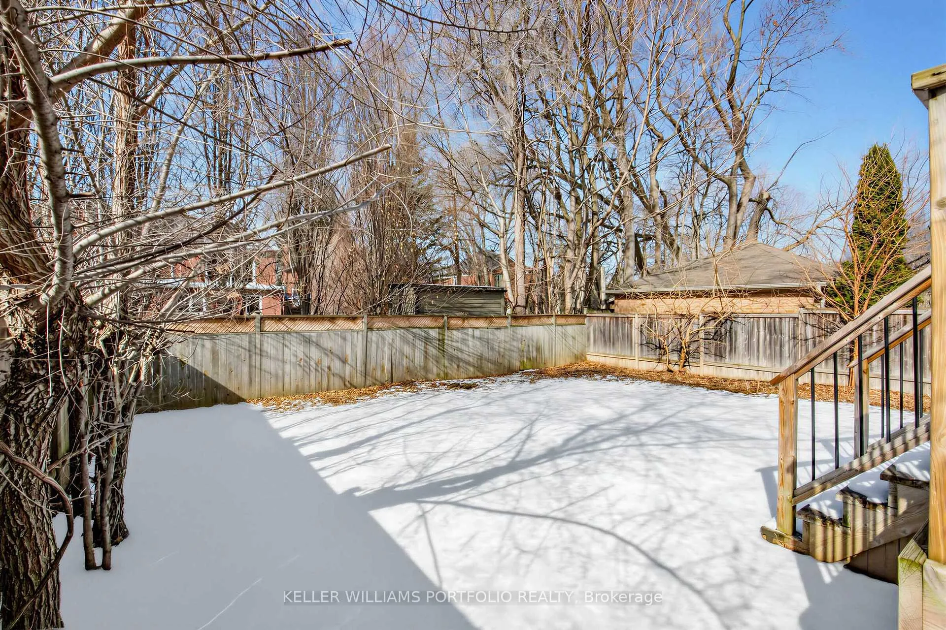 Photo 23 of 22 Glen Cedar Road, Toronto, Humewood-Cedarvale — HOMEH
