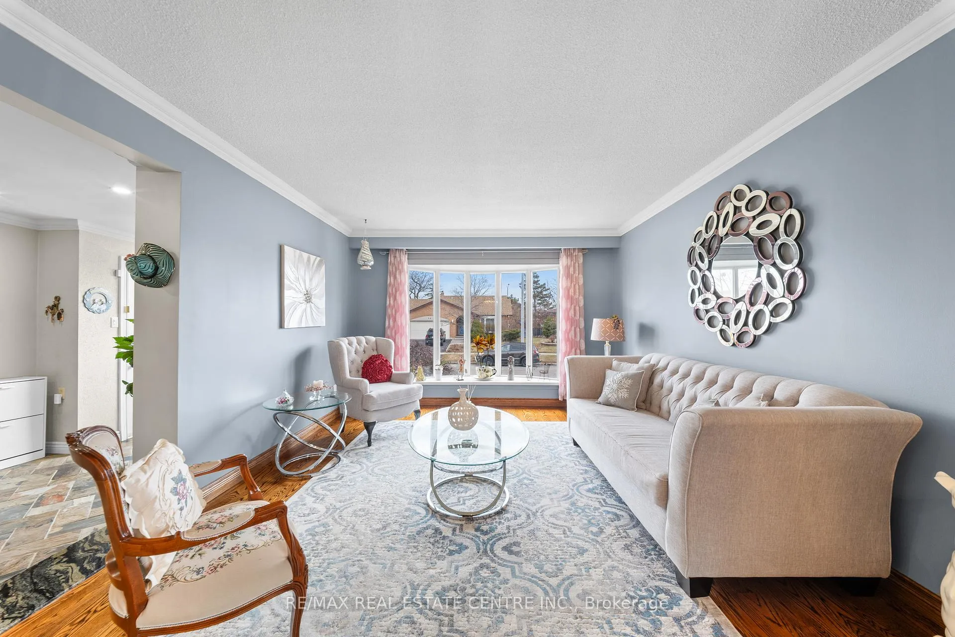 Photo 9 of 15 Blackthorn Lane, Brampton, Brampton North — HOMEH