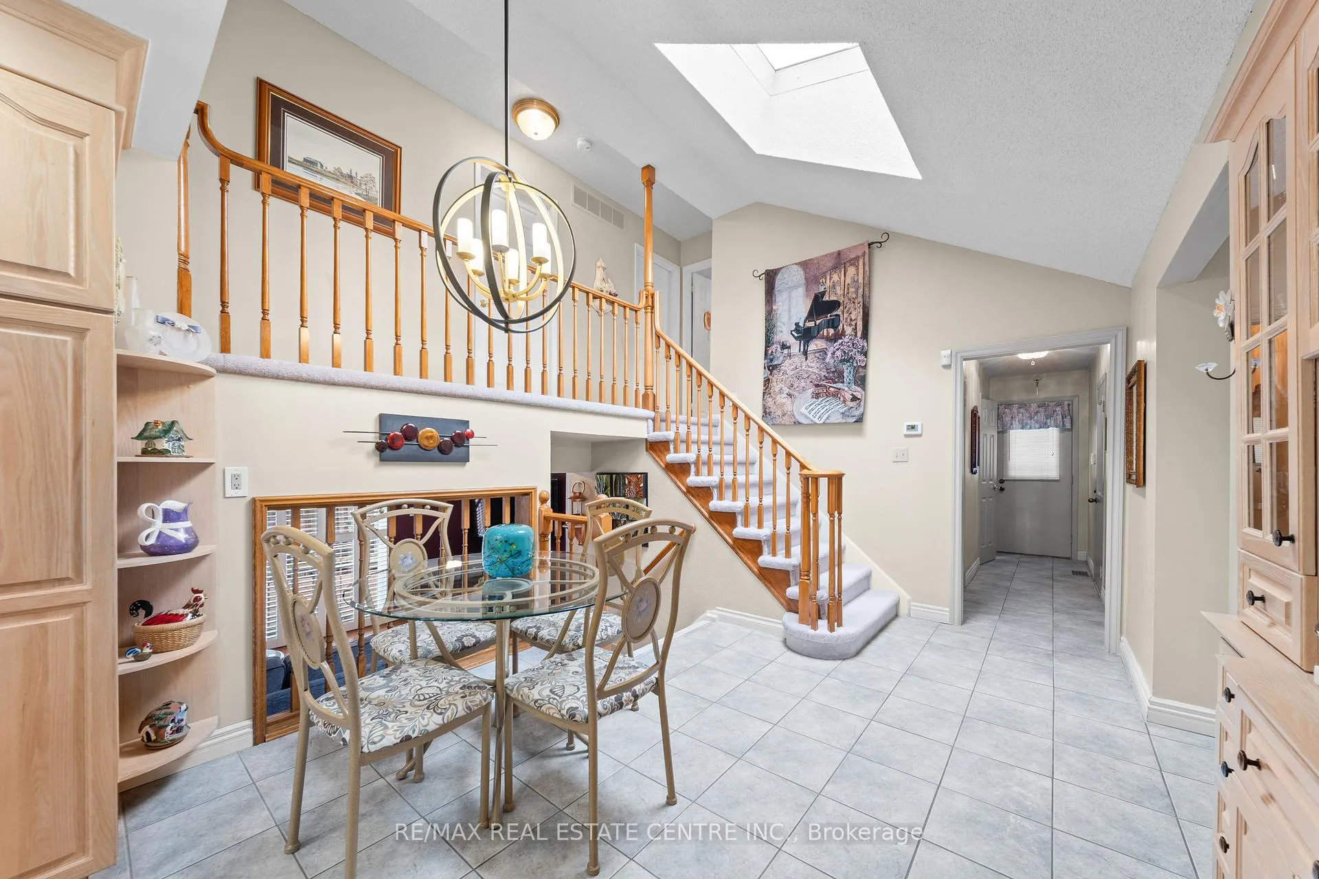 Photo 20 of 15 Blackthorn Lane, Brampton, Brampton North — HOMEH