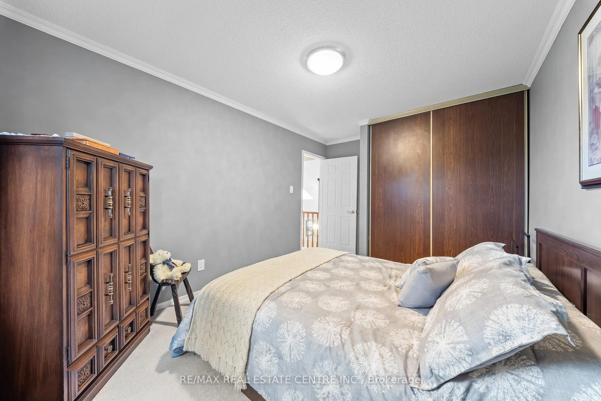 Photo 34 of 15 Blackthorn Lane, Brampton, Brampton North — HOMEH
