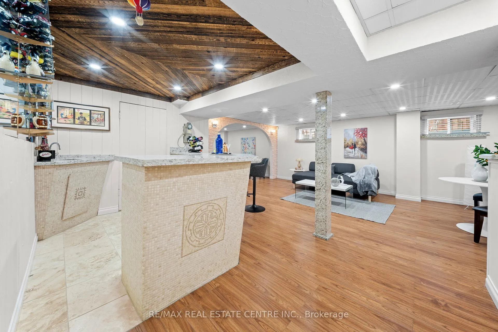 Photo 37 of 15 Blackthorn Lane, Brampton, Brampton North — HOMEH